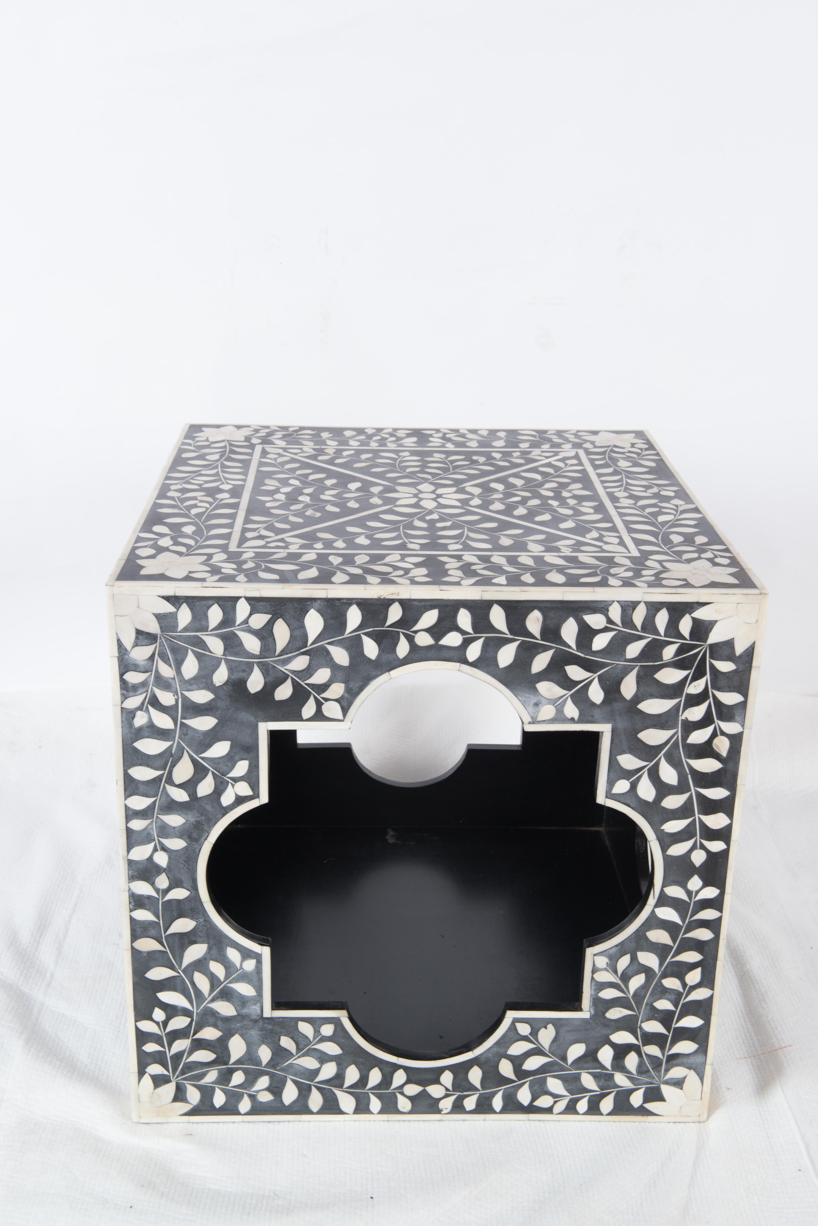 Moroccan Black and White Bone Side Table Cube 2
