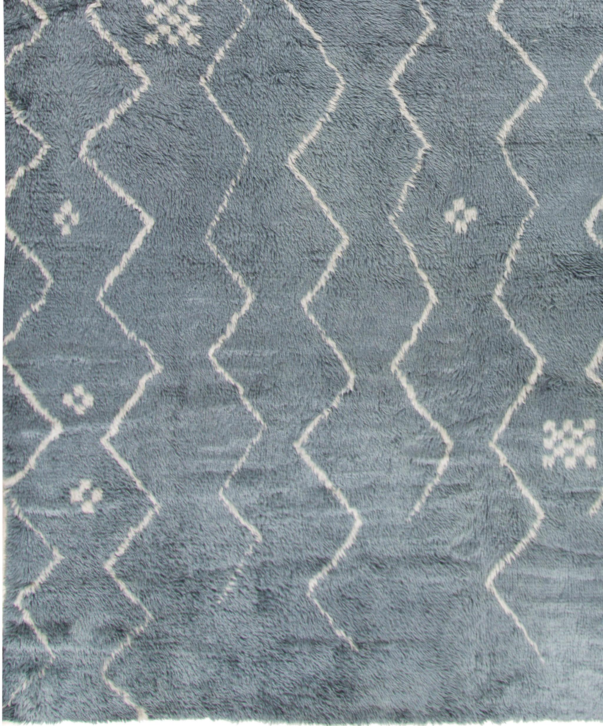 XXI secolo e contemporaneo Tappeto Collectional Moroccan Blue Fluffy 10'8 X 14'5 in vendita