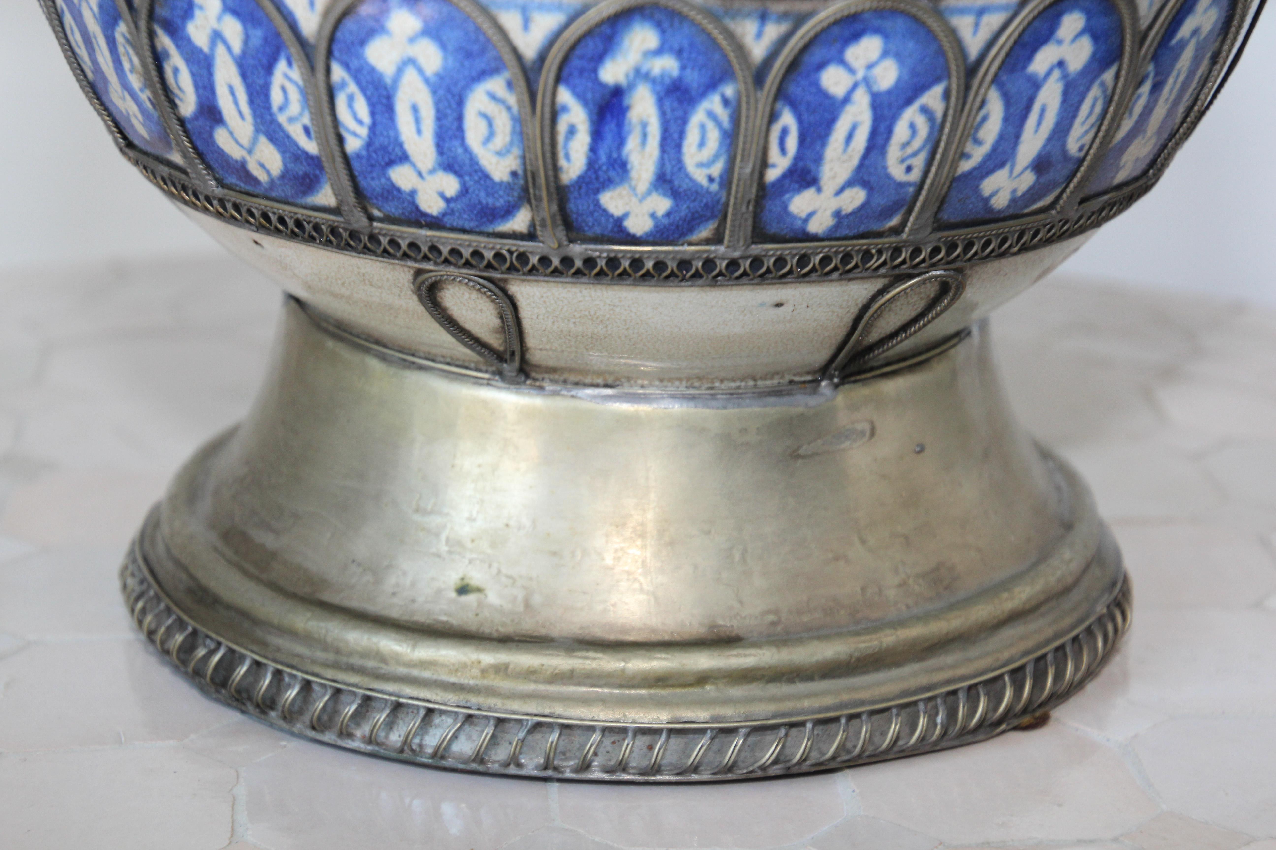  Moroccan Blue & White Ceramic Footed Vase from Fez with Silver Filigree For Sale 6