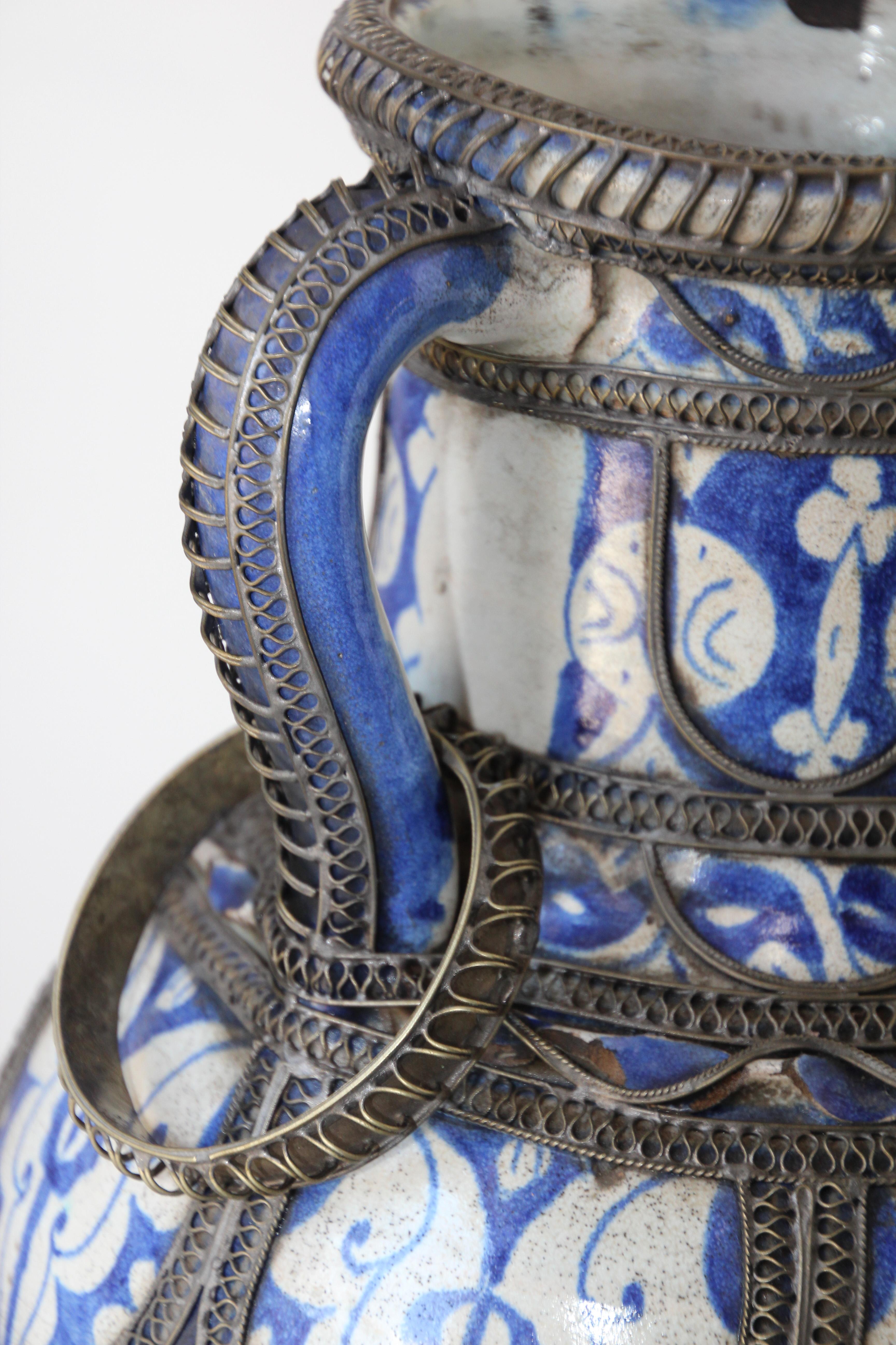  Moroccan Blue & White Ceramic Footed Vase from Fez with Silver Filigree For Sale 10