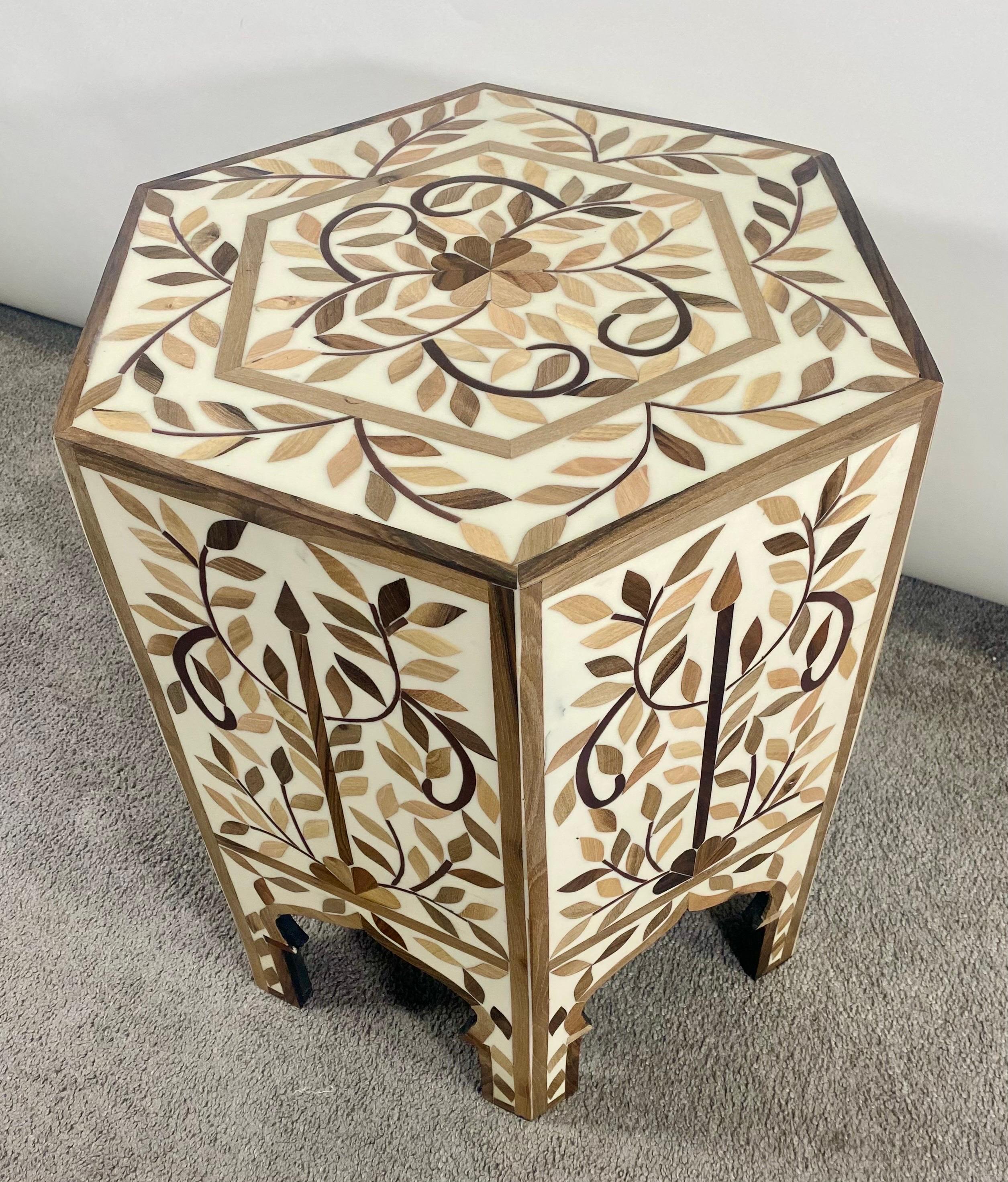 20th Century Moroccan Boho Chic Leaf Design Resin & Walnut Hexagonal Side or End Table, Pair For Sale