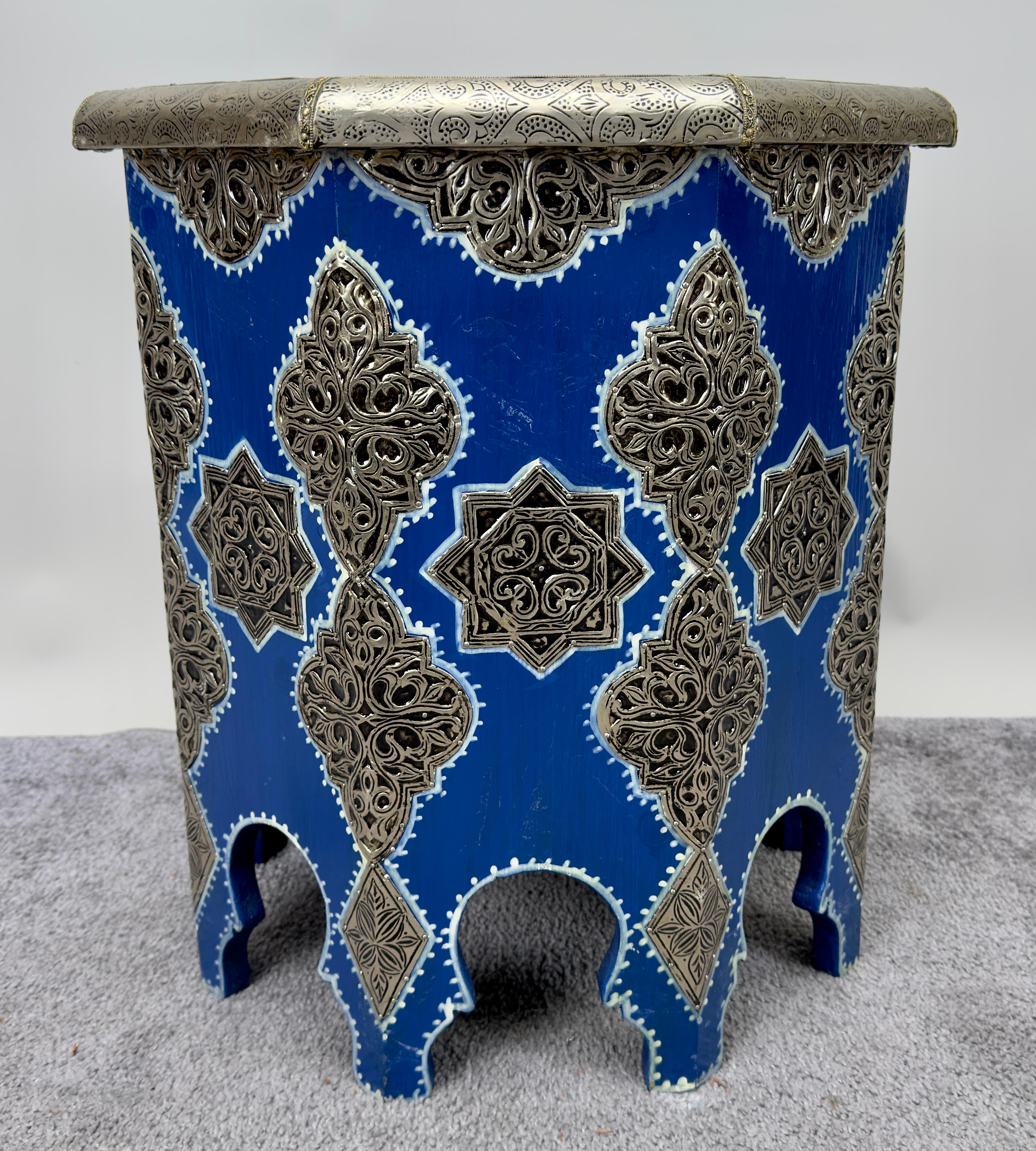 Moroccan Boho Chic White Brass Inlaid Side or End Table in Blue, a Pair For Sale 1