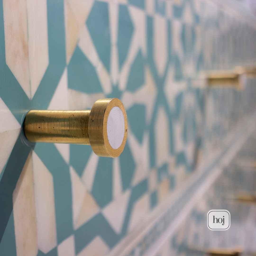 Agra Moroccan Bone Inlay 9 Drawer Dresser, Chest of Drawers by House of Jaipur in vendita