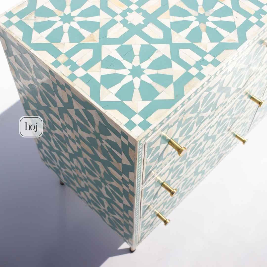 Indiano Moroccan Bone Inlay 9 Drawer Dresser, Chest of Drawers by House of Jaipur in vendita