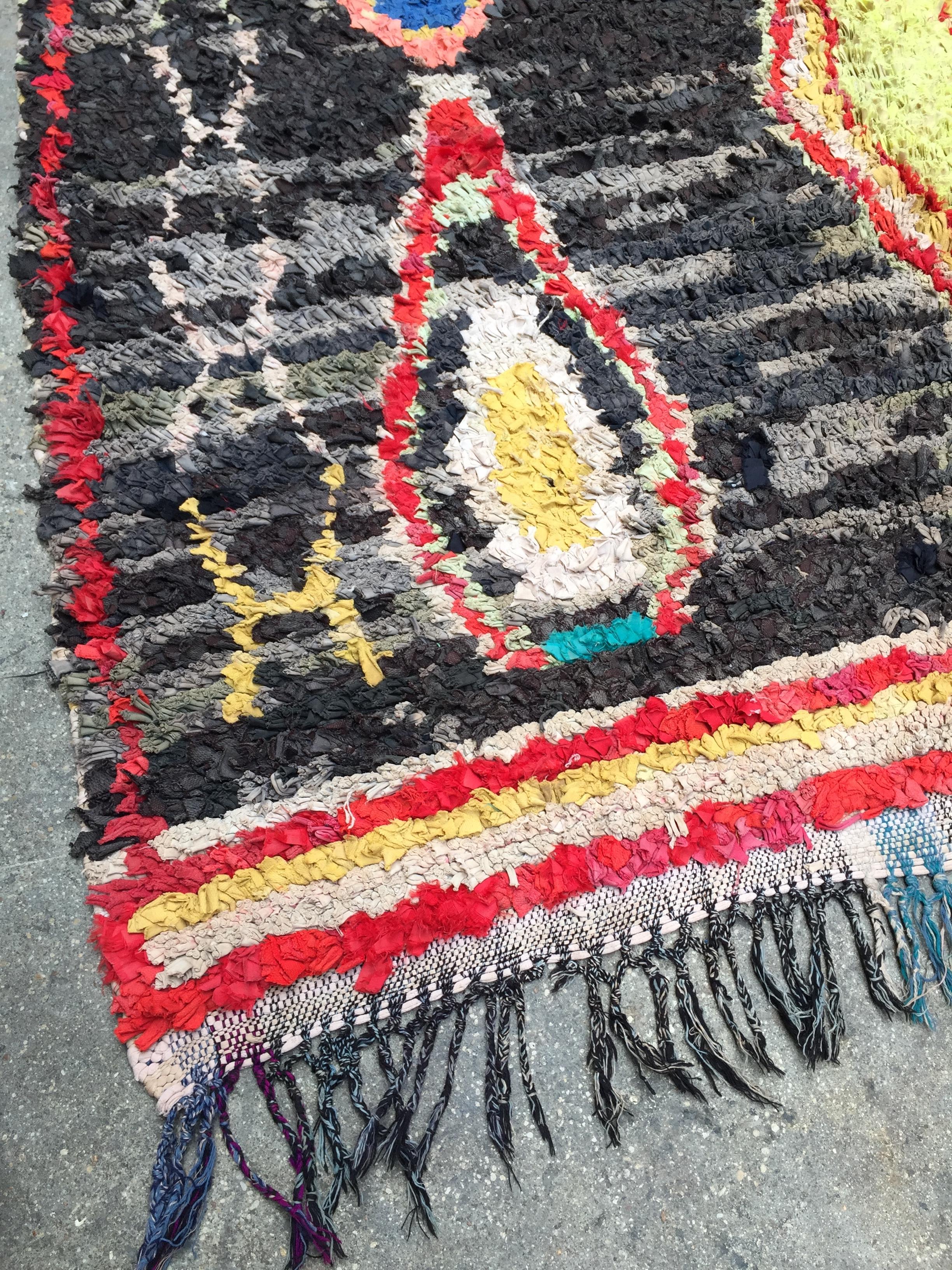 Moroccan Boucherouite Rug, Hand-Knotted Fabrics, 1980s 1