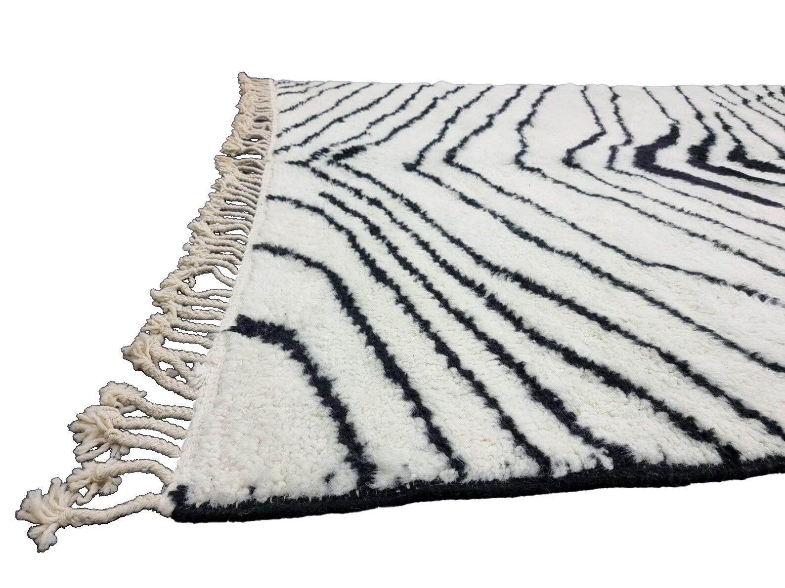 Moroccan Boujaad Rug in Black and White Stripes In Excellent Condition For Sale In Los Angeles, CA