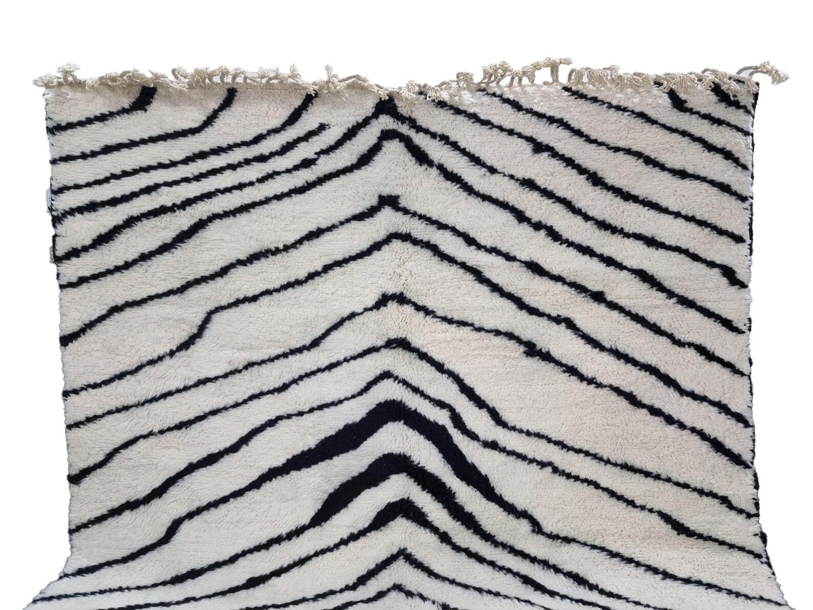Moroccan Boujaad Rug in Black and White Stripes For Sale 1