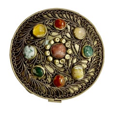 Boîte marocaine avec pierres semi-précieuses