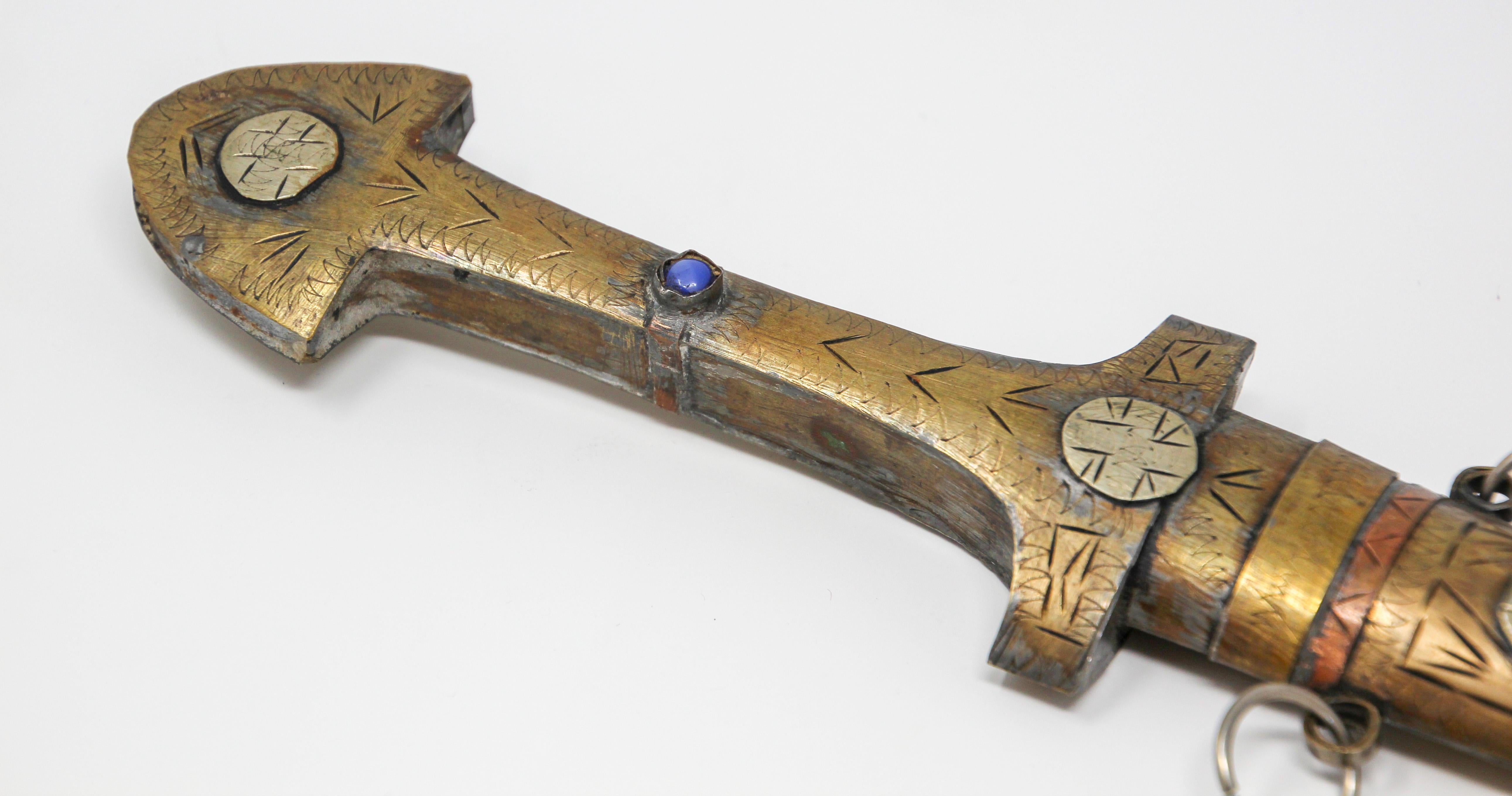 Dagger de collection décoratif marocain en laiton en vente 7