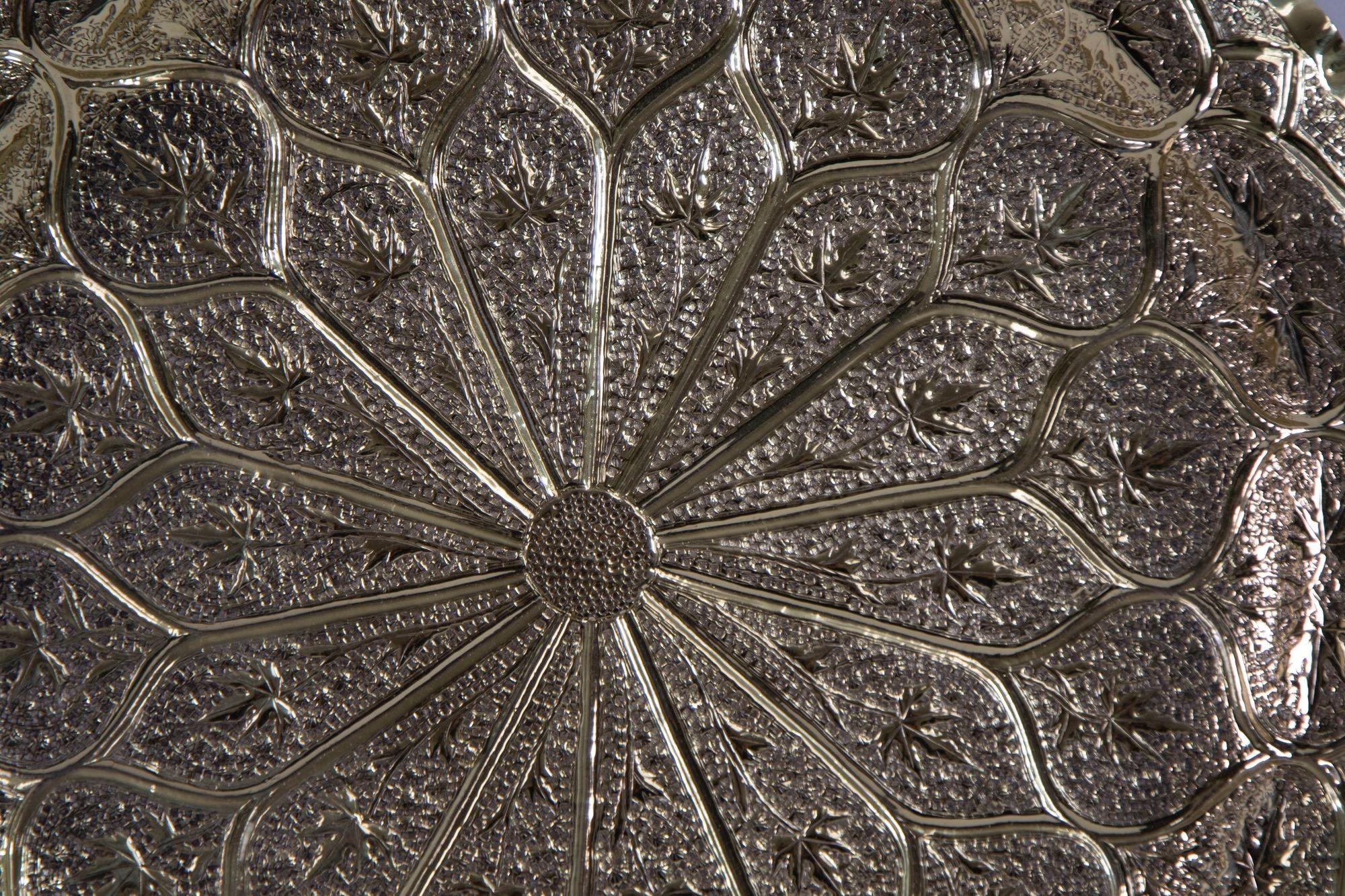 20th Century Moroccan Brass Tray Moorish Islamic Metalwork 13 inches Diameter For Sale