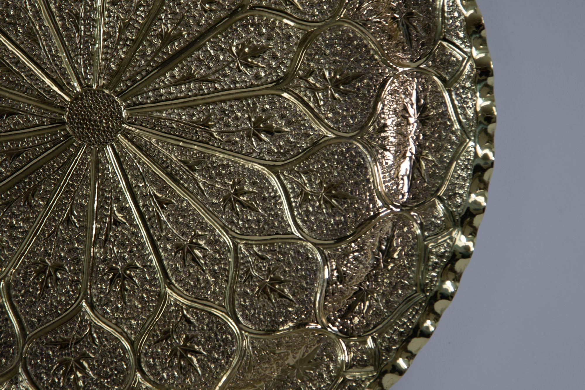Moroccan Brass Tray Moorish Islamic Metalwork 13 inches Diameter For Sale 1