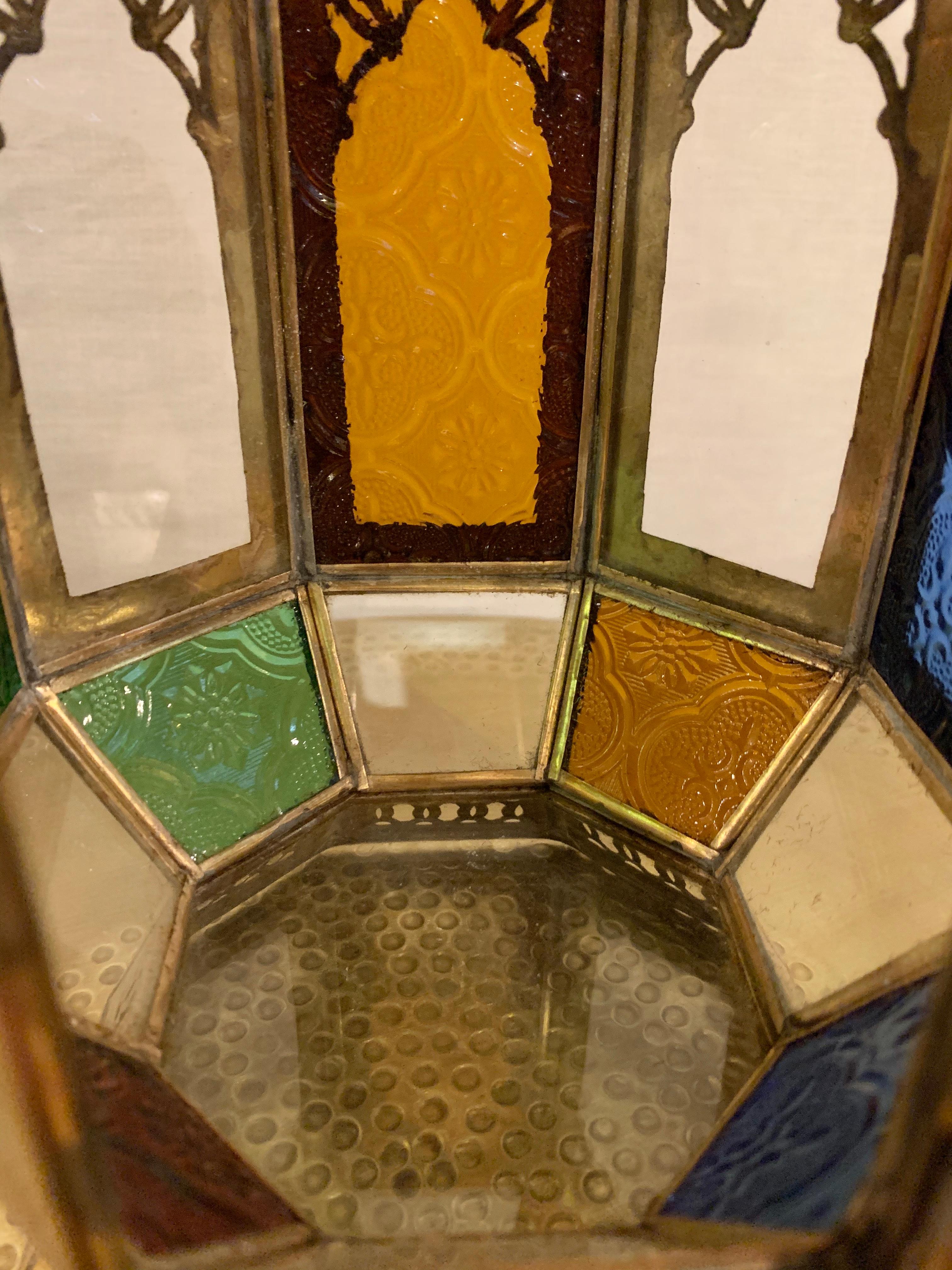 Marokkanische mehrfarbige Vintage-Laterne aus Glas, Vintage, ein Paar im Angebot 5