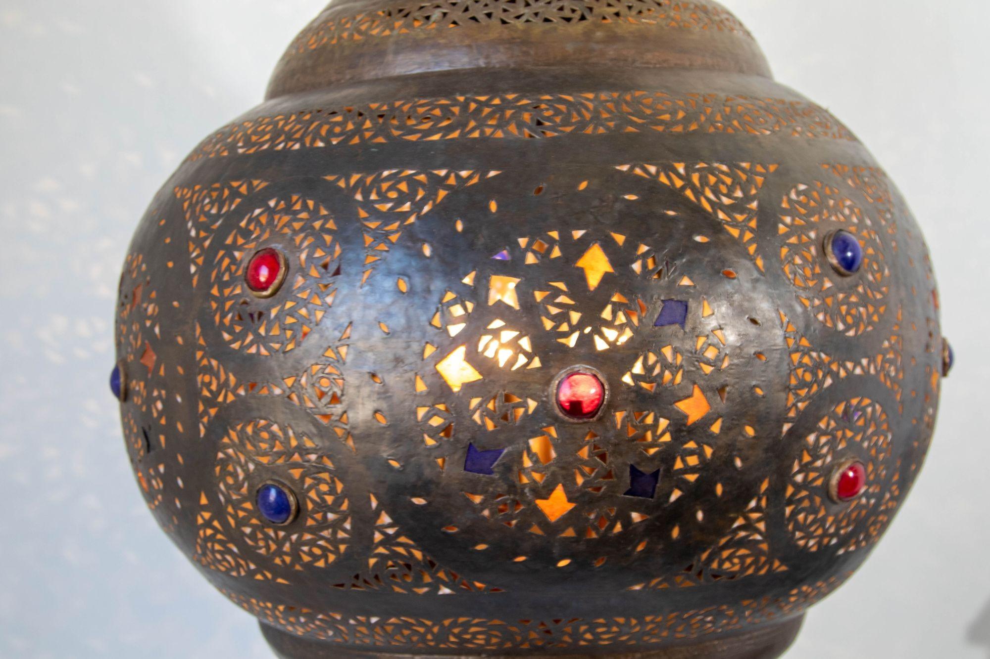 Lampadario moresco in bronzo marocchino in vendita 7