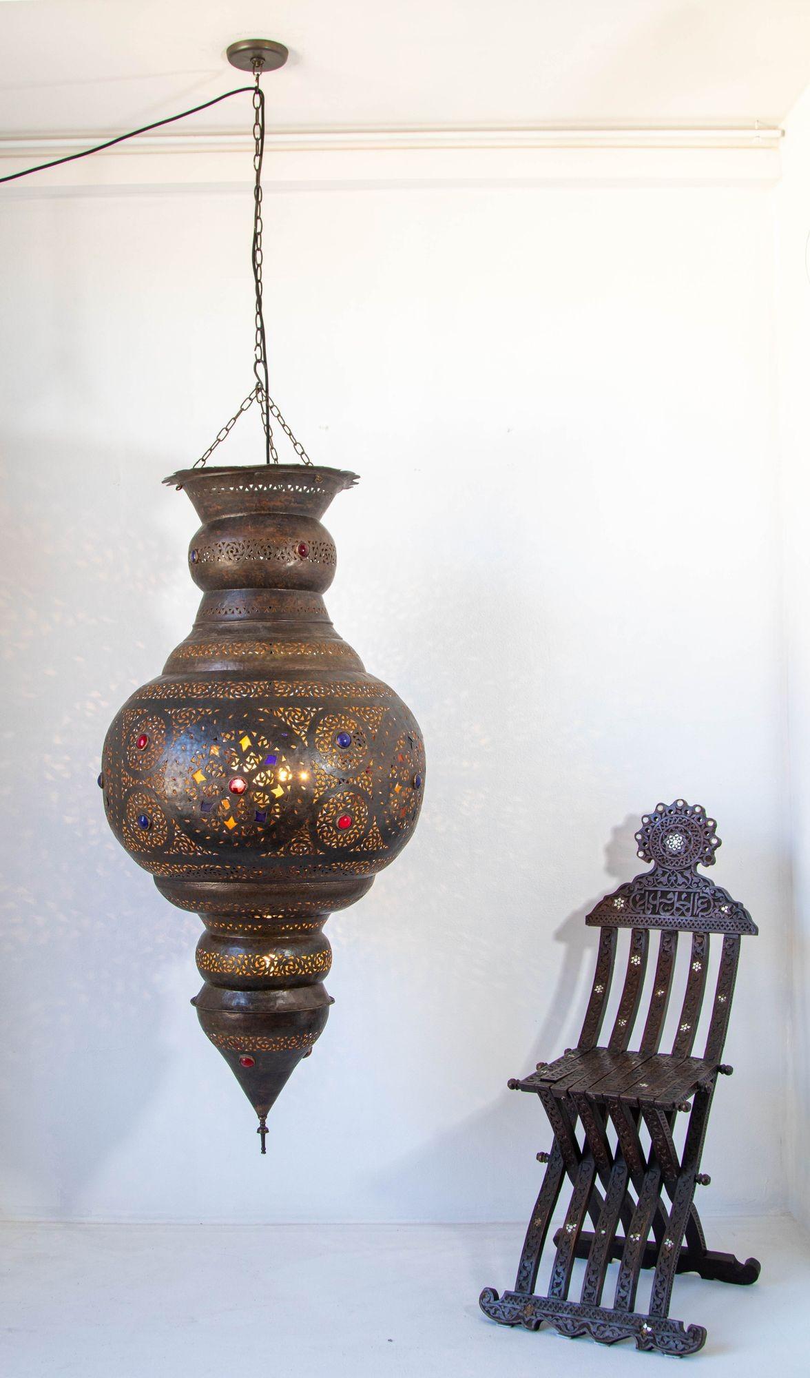 Marocchino Lampadario moresco in bronzo marocchino in vendita