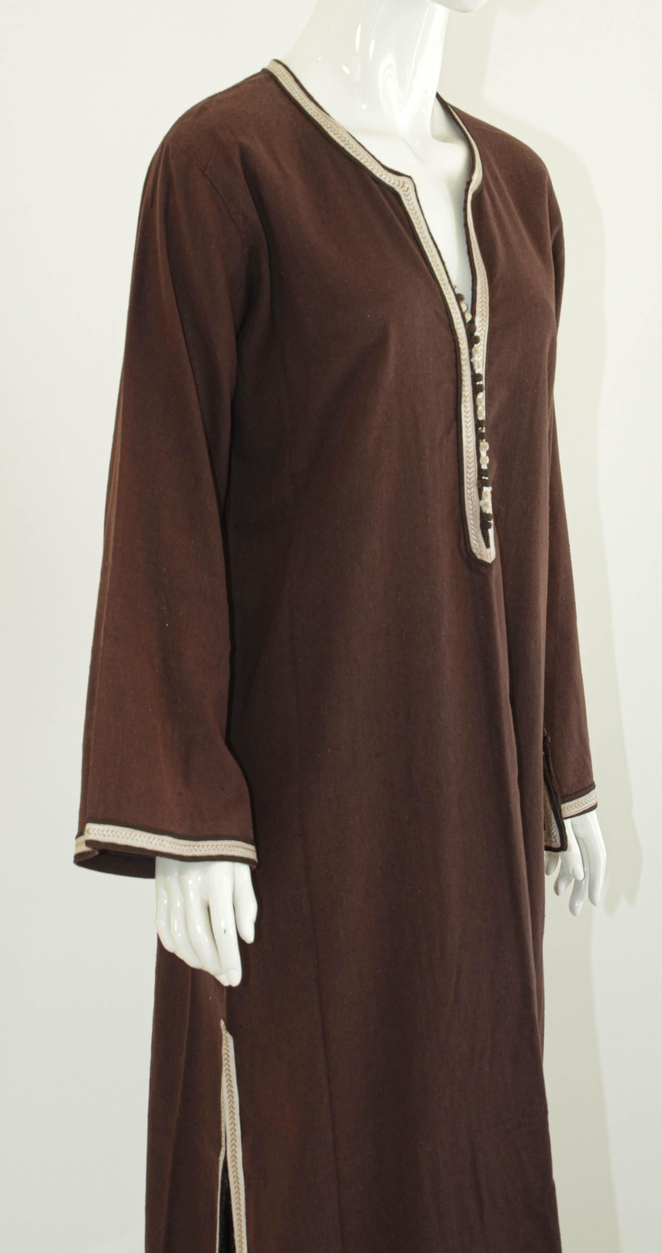 Moroccan Kaftan, 1980 Vintage Kaftan Brown Cotton Bohemian Style For Sale 11