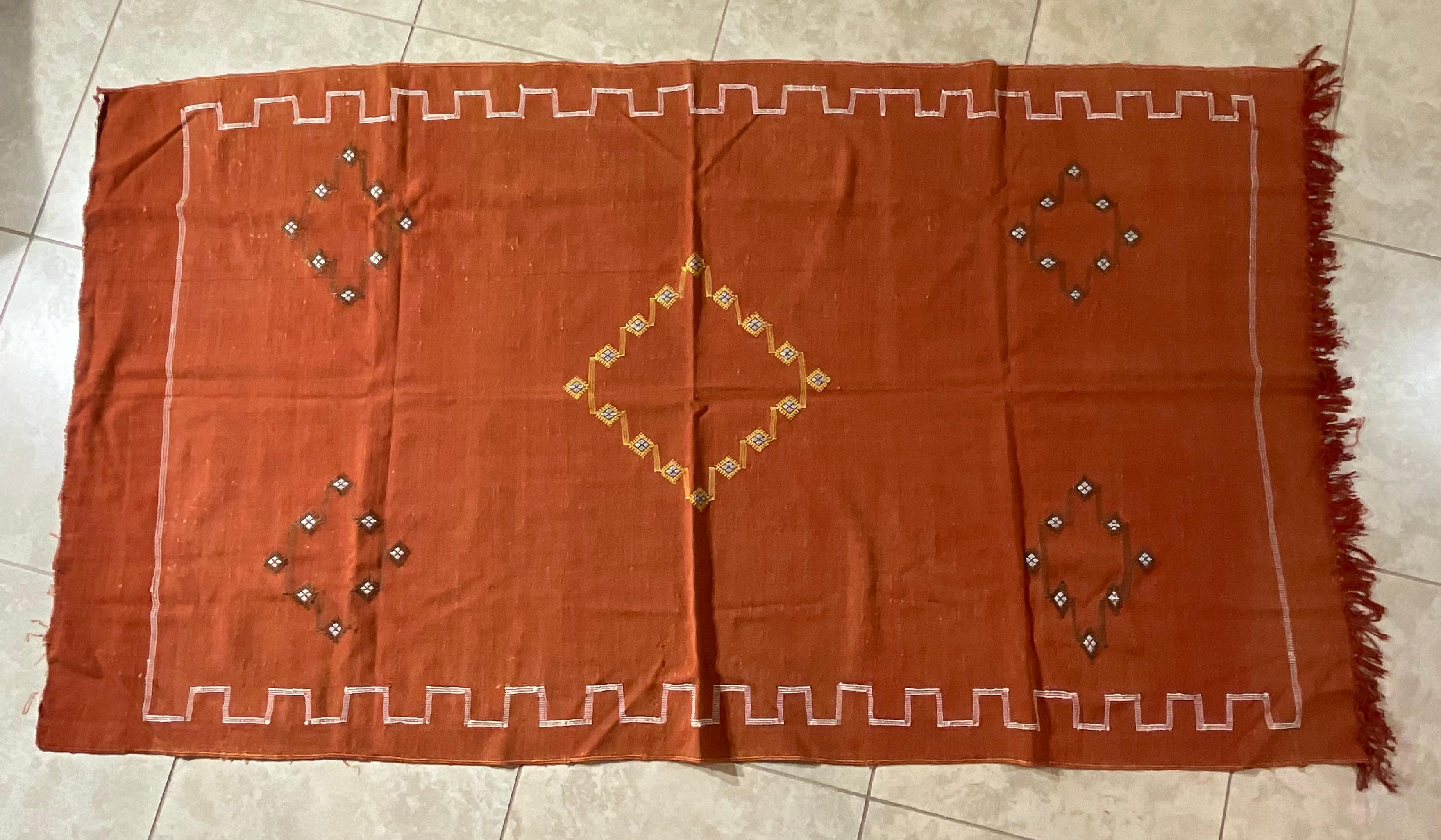 Hand-Woven Moroccan Cactus Silk Flat-Weave Kilim Rug For Sale