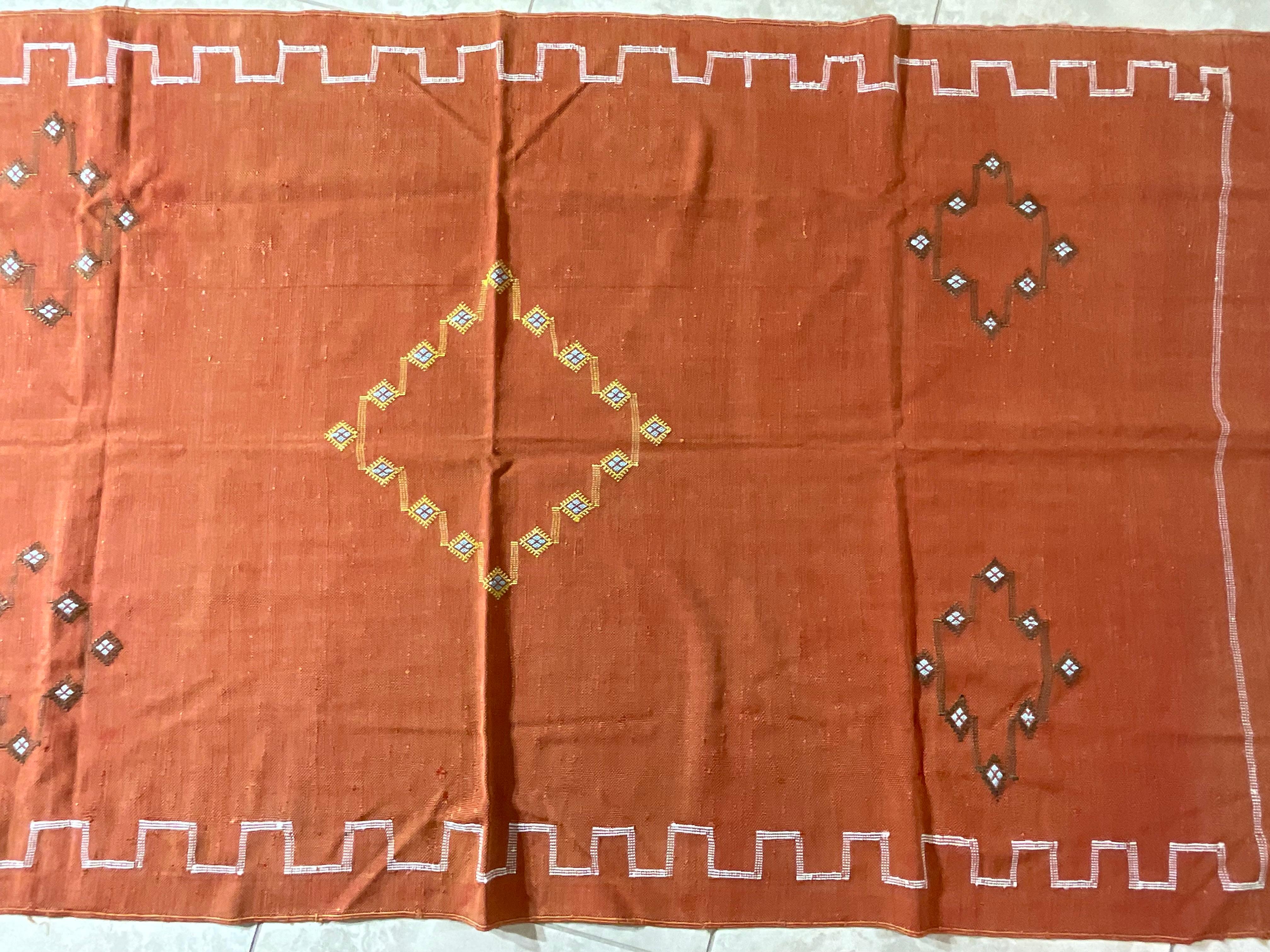 Contemporary Moroccan Cactus Silk Flat-Weave Kilim Rug For Sale