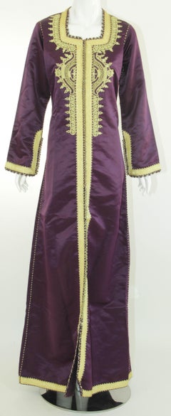 Moroccan Caftan Dark Purple and Gold Damask Embroidered Vintage Kaftan 1960s