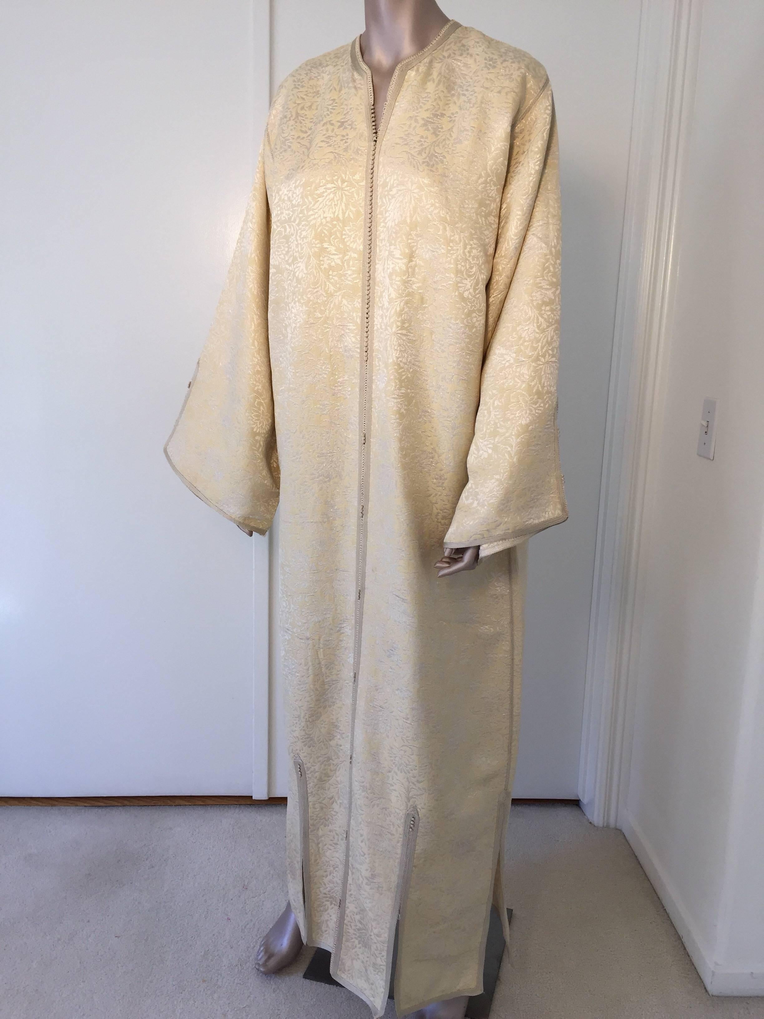 Caftan marocain vintage en or, Afrique du Nord, Maroc, Caftan, 1970 en vente 1