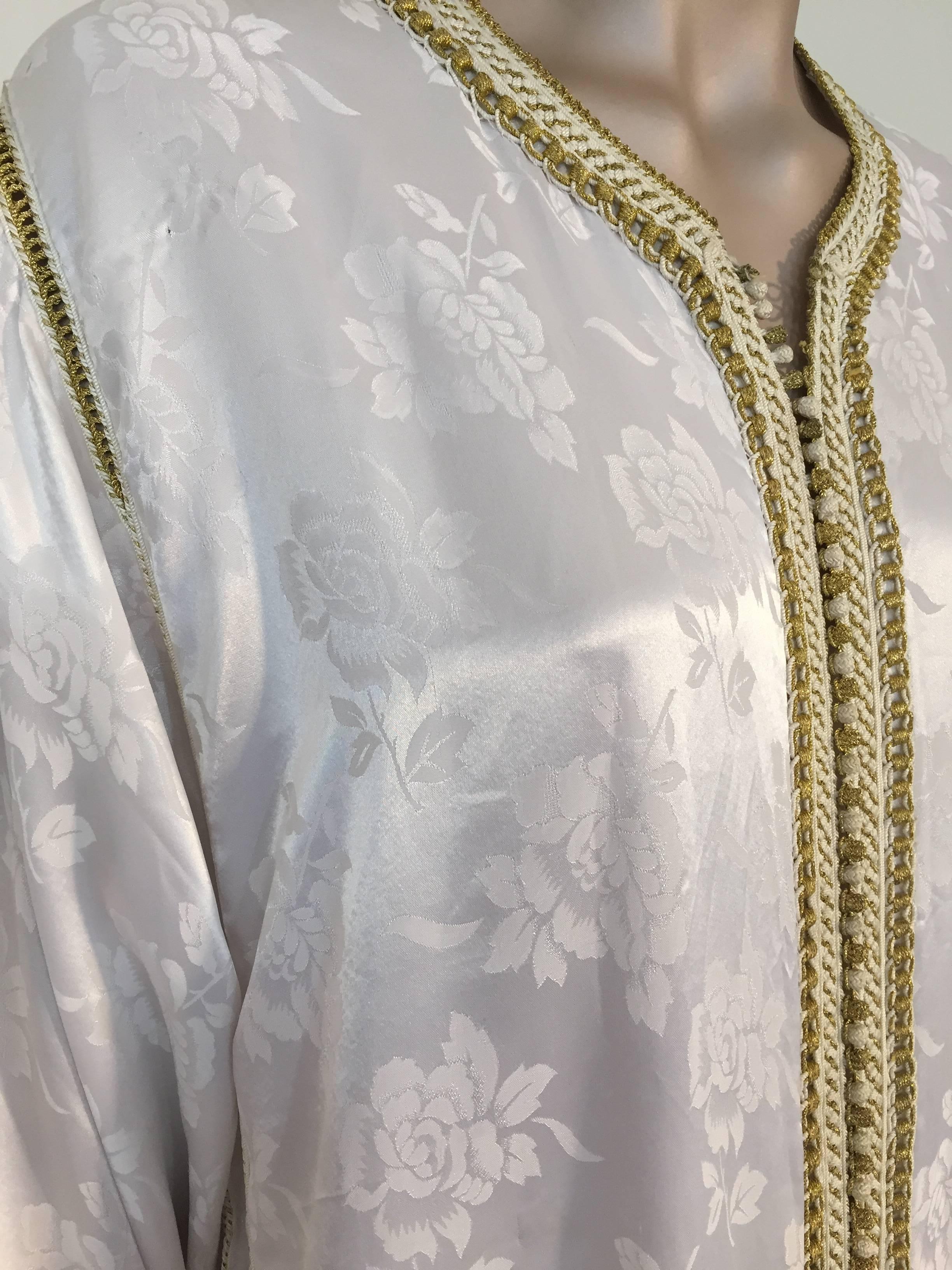 Women's Moroccan Caftan Gown White Embroidered with Gold Trim, circa 1970 For Sale