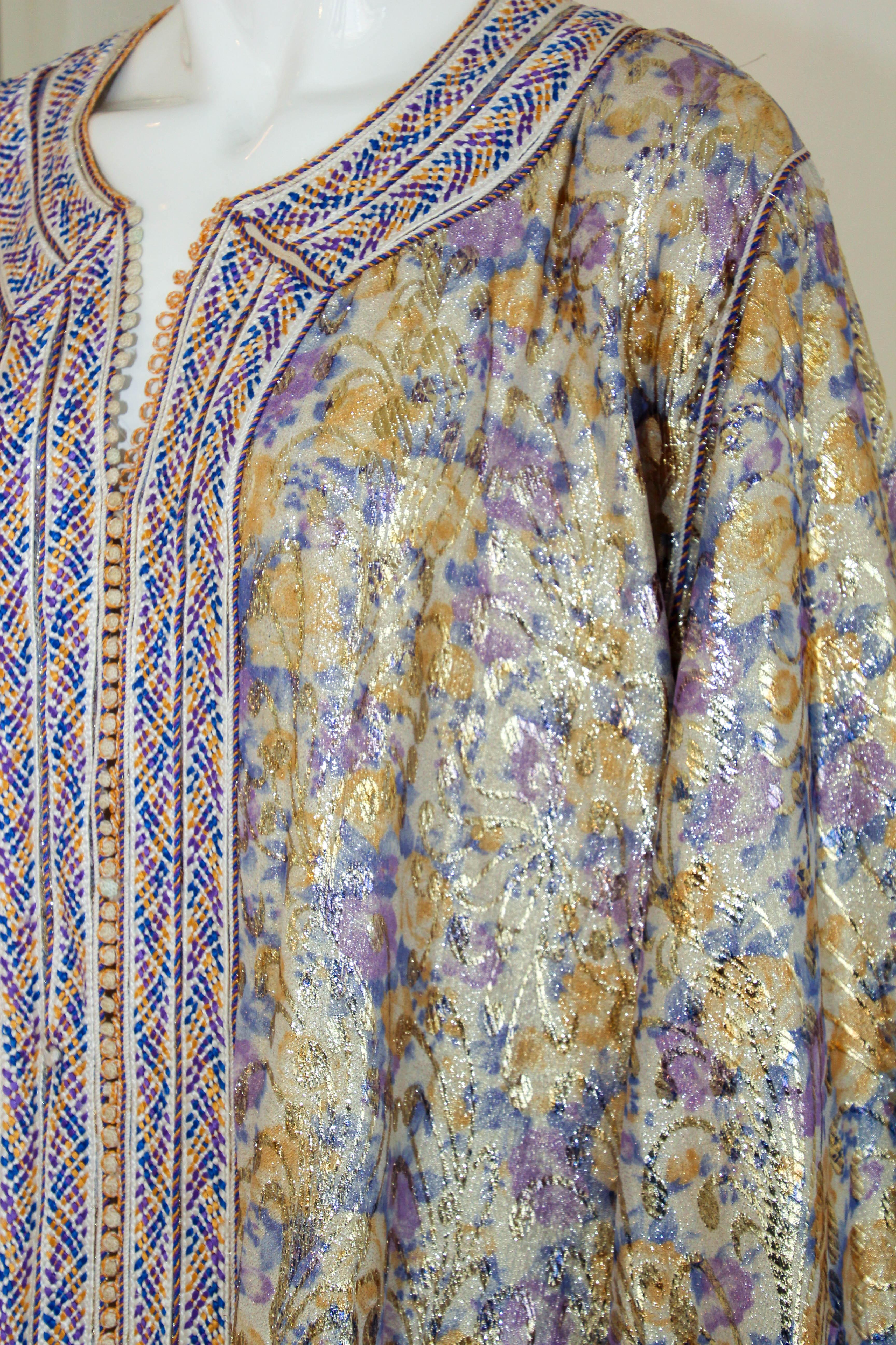 Moroccan Caftan Metallic Floral Silk Brocade Vintage Purple and Gold Kaftan For Sale 9