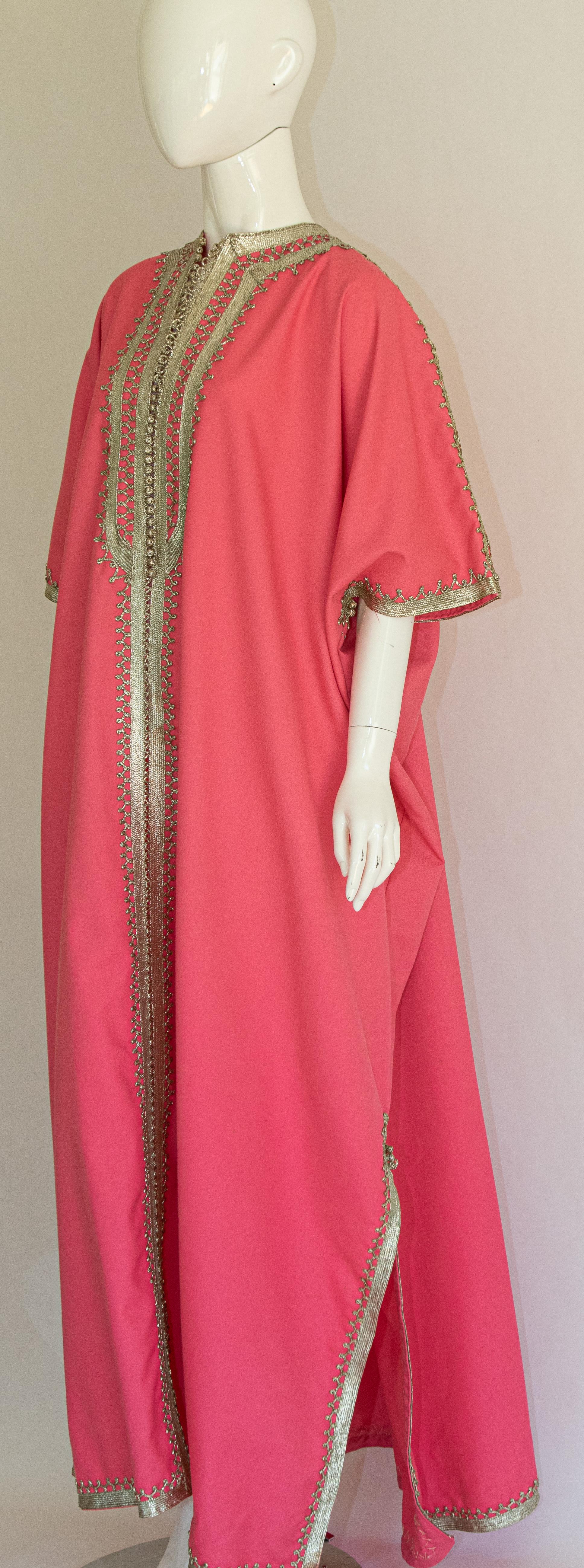 Moroccan Caftan Pink Color with Silver Trim, Vintage Kaftan circa 1970 For Sale 4