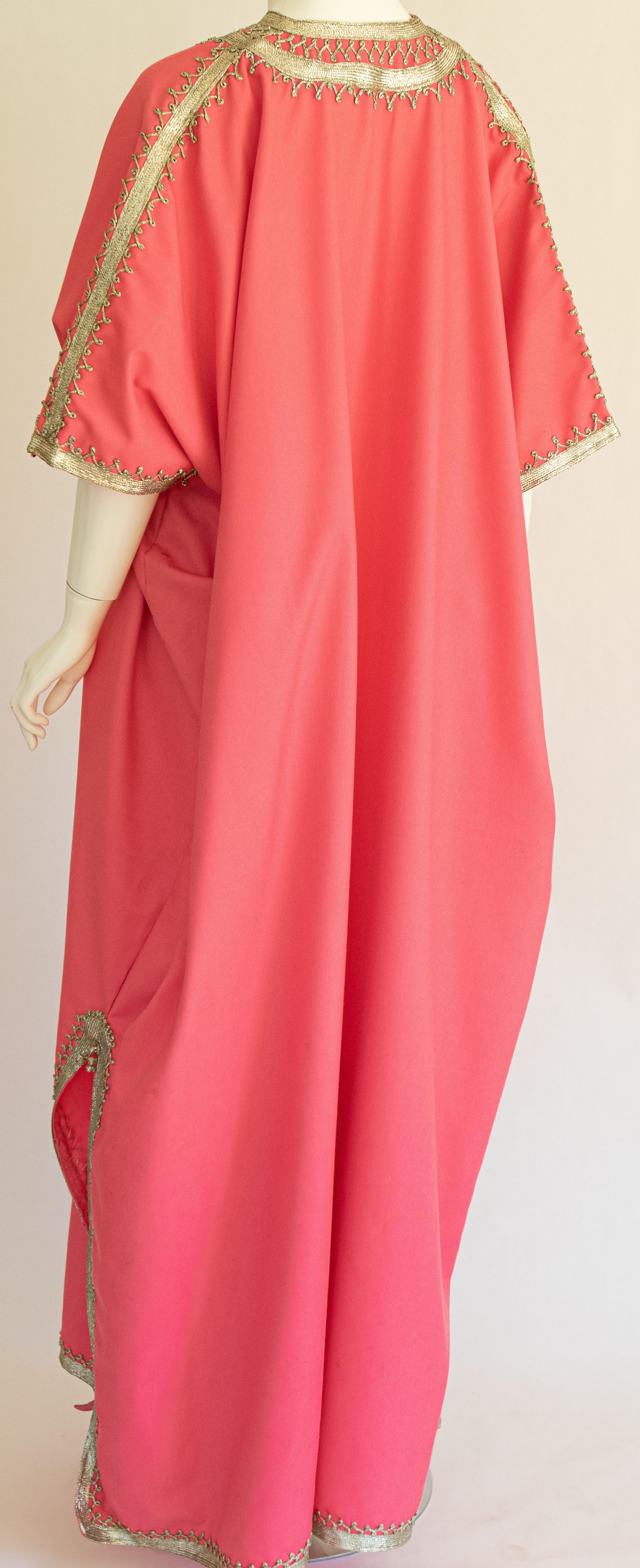 Moroccan Caftan Pink Color with Silver Trim, Vintage Kaftan circa 1970 For Sale 9