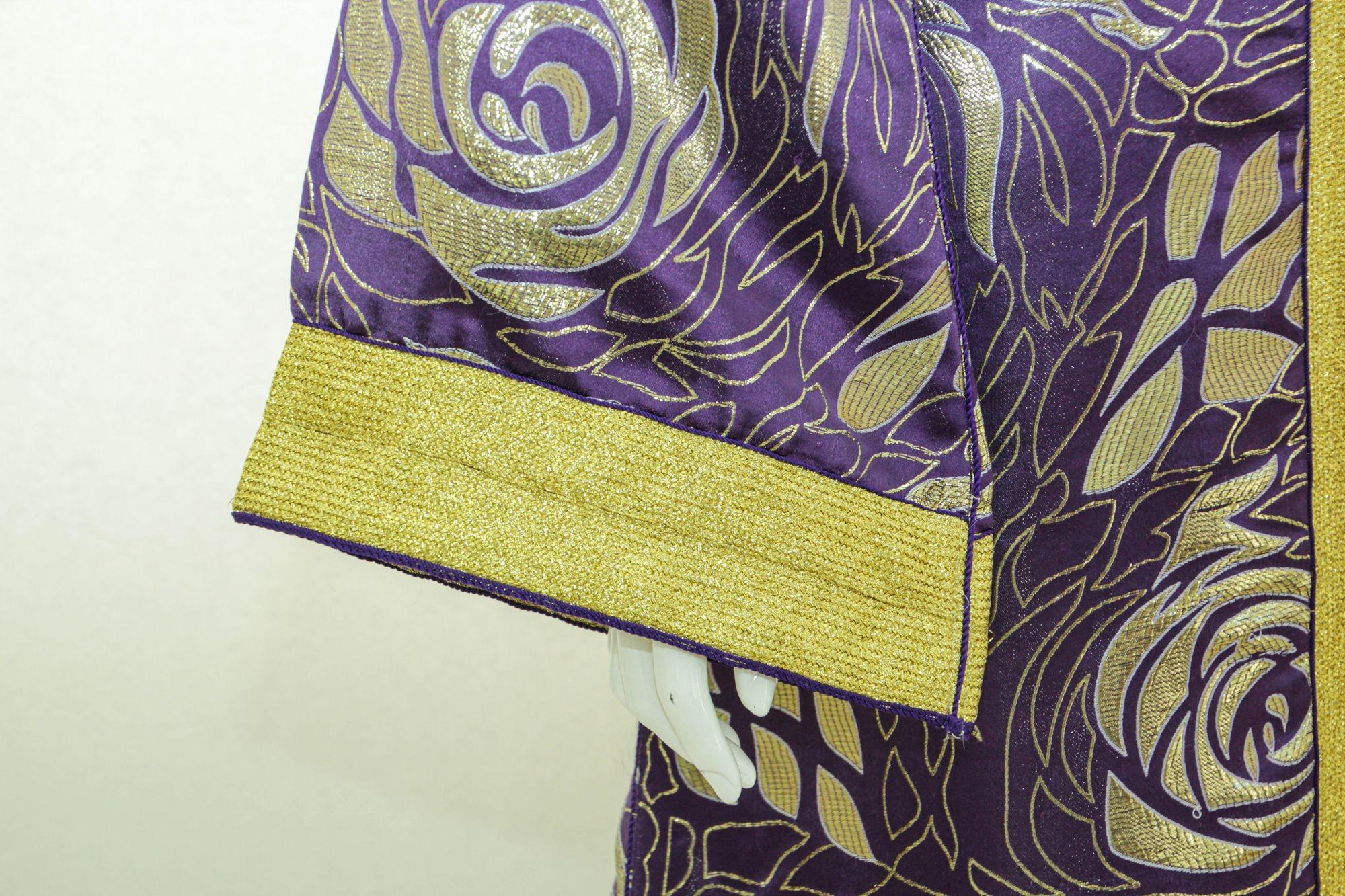 Marokkanischer Kaftan im Vintage-Stil, lila und goldener Damast, bestickt, 1960er Jahre im Angebot 10