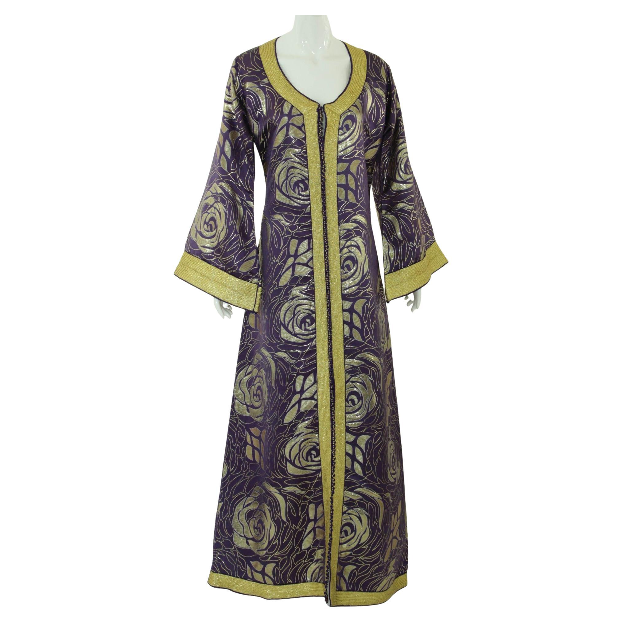 Marokkanischer Kaftan im Vintage-Stil, lila und goldener Damast, bestickt, 1960er Jahre im Angebot
