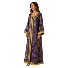 Caftan marocain brodé de damas violet et or, années 1960