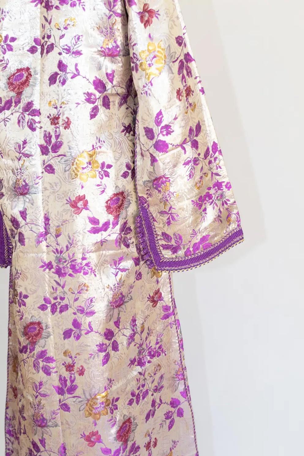 Moroccan Caftan Purple and Silver Damask Embroidered, Vintage, 1960s 5
