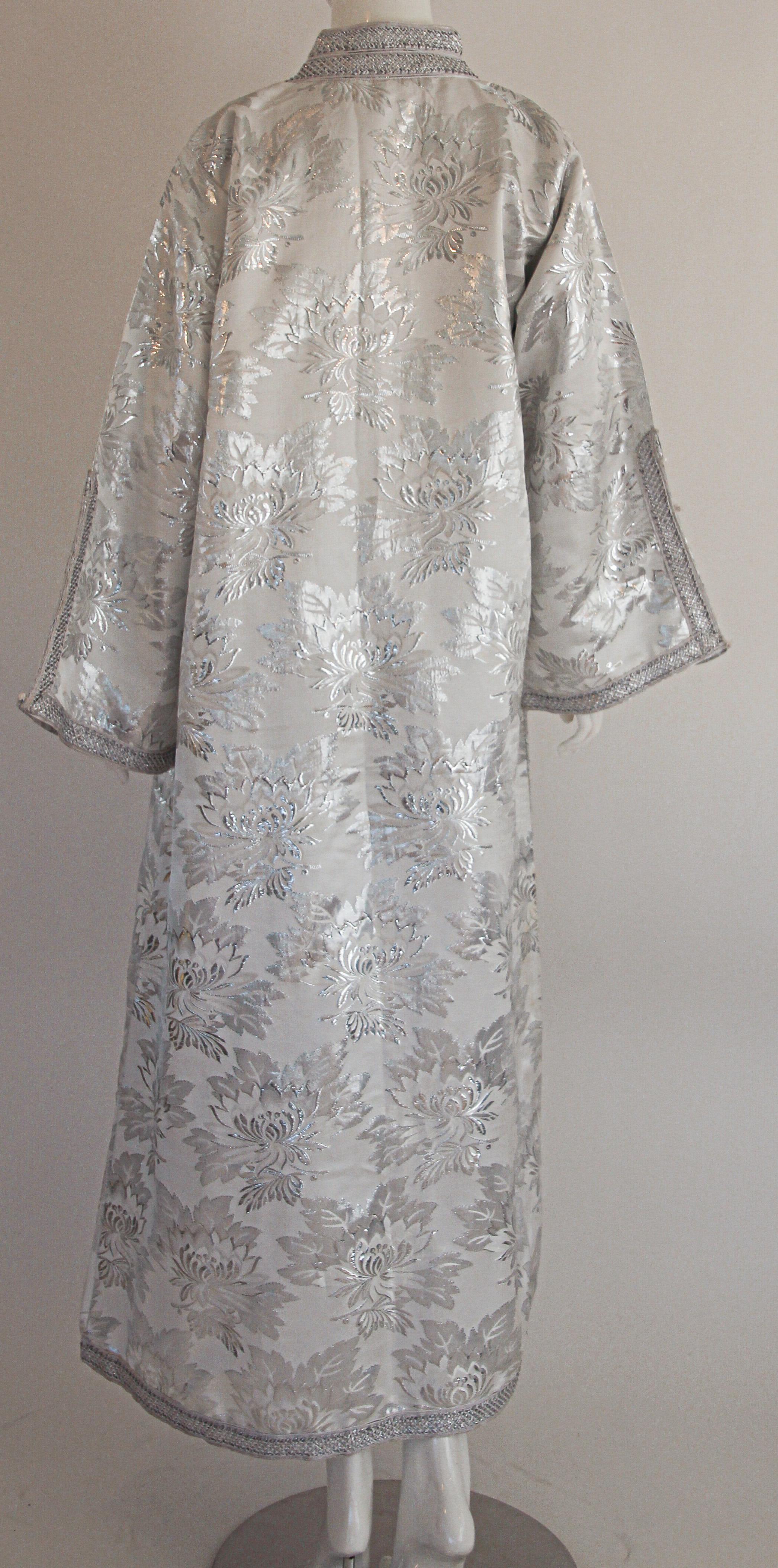 Moroccan Caftan Silver Damask Embroidered, Vintage, 1960s 12