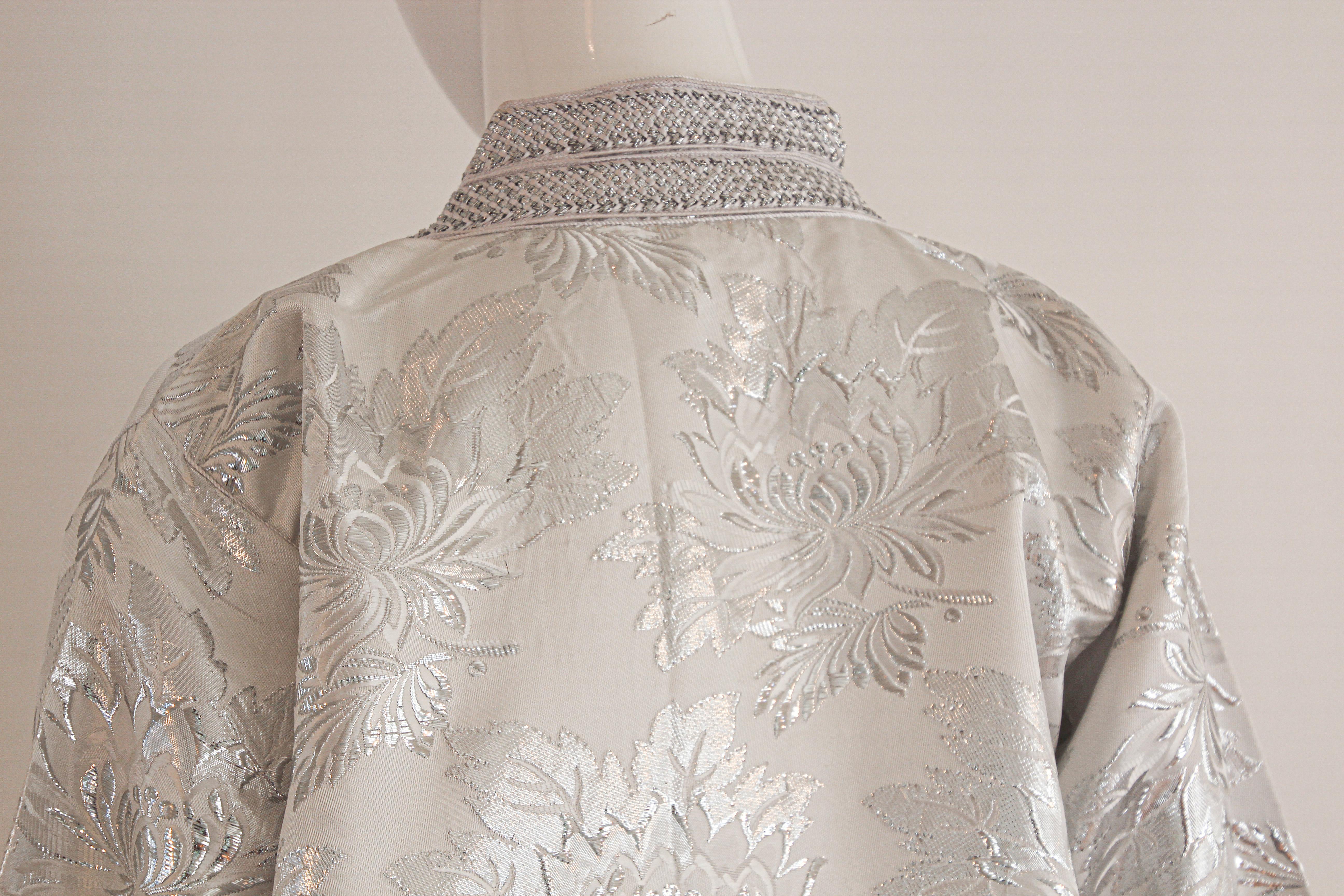 Moroccan Caftan Silver Damask Embroidered, Vintage, 1960s 14