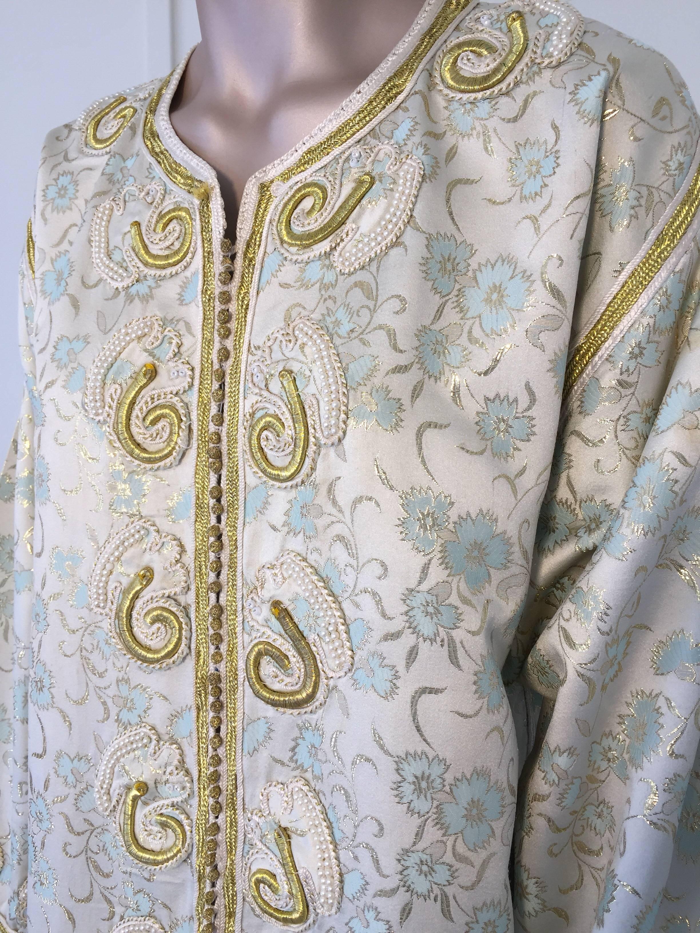 Gray Moroccan Caftan, White Floral Brocade Kaftan Embroidered with Gold Threads For Sale