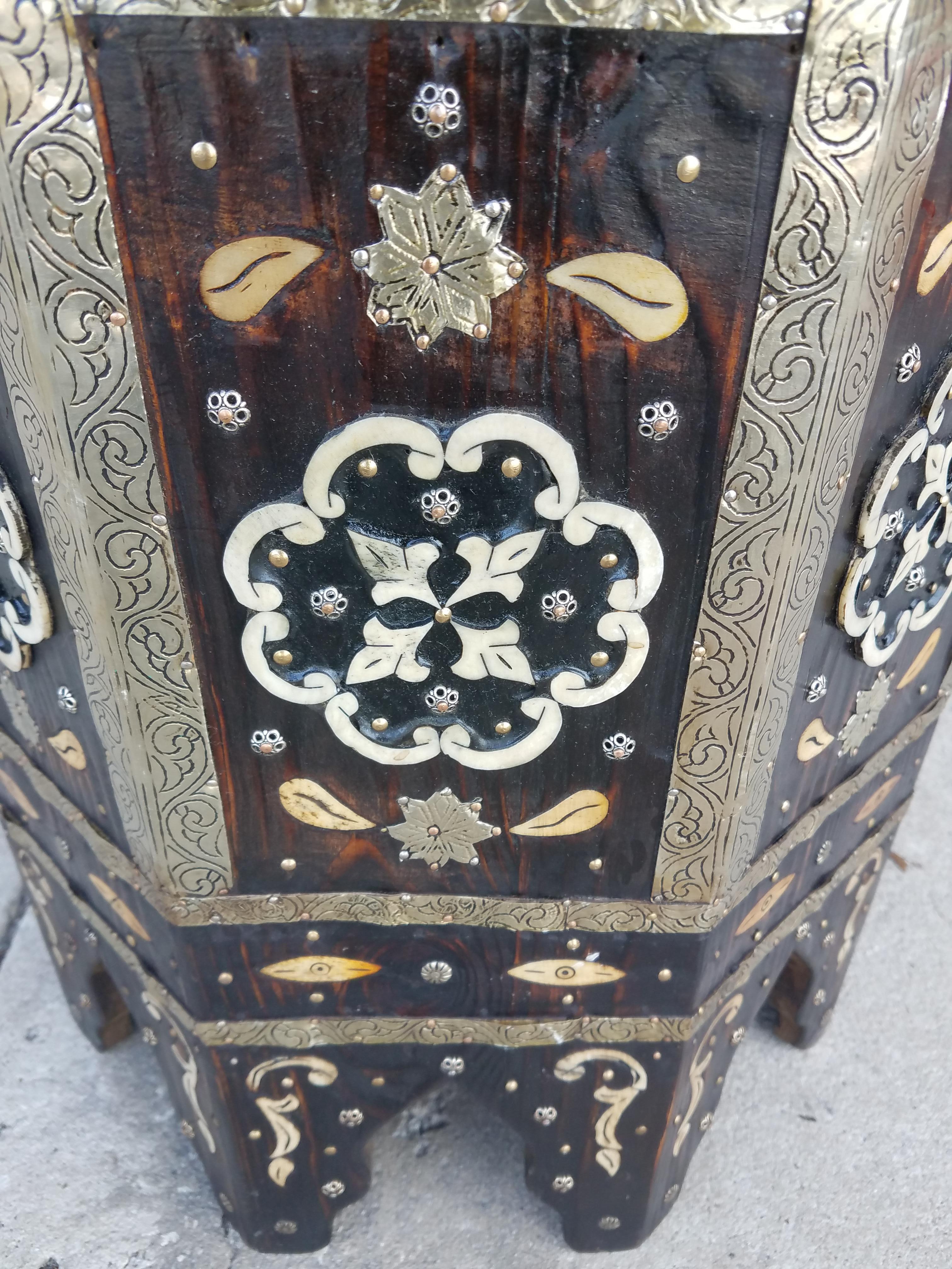 Moroccan Camel Bone and Metal Inlay End Table, Marrakech 1 In Excellent Condition For Sale In Orlando, FL