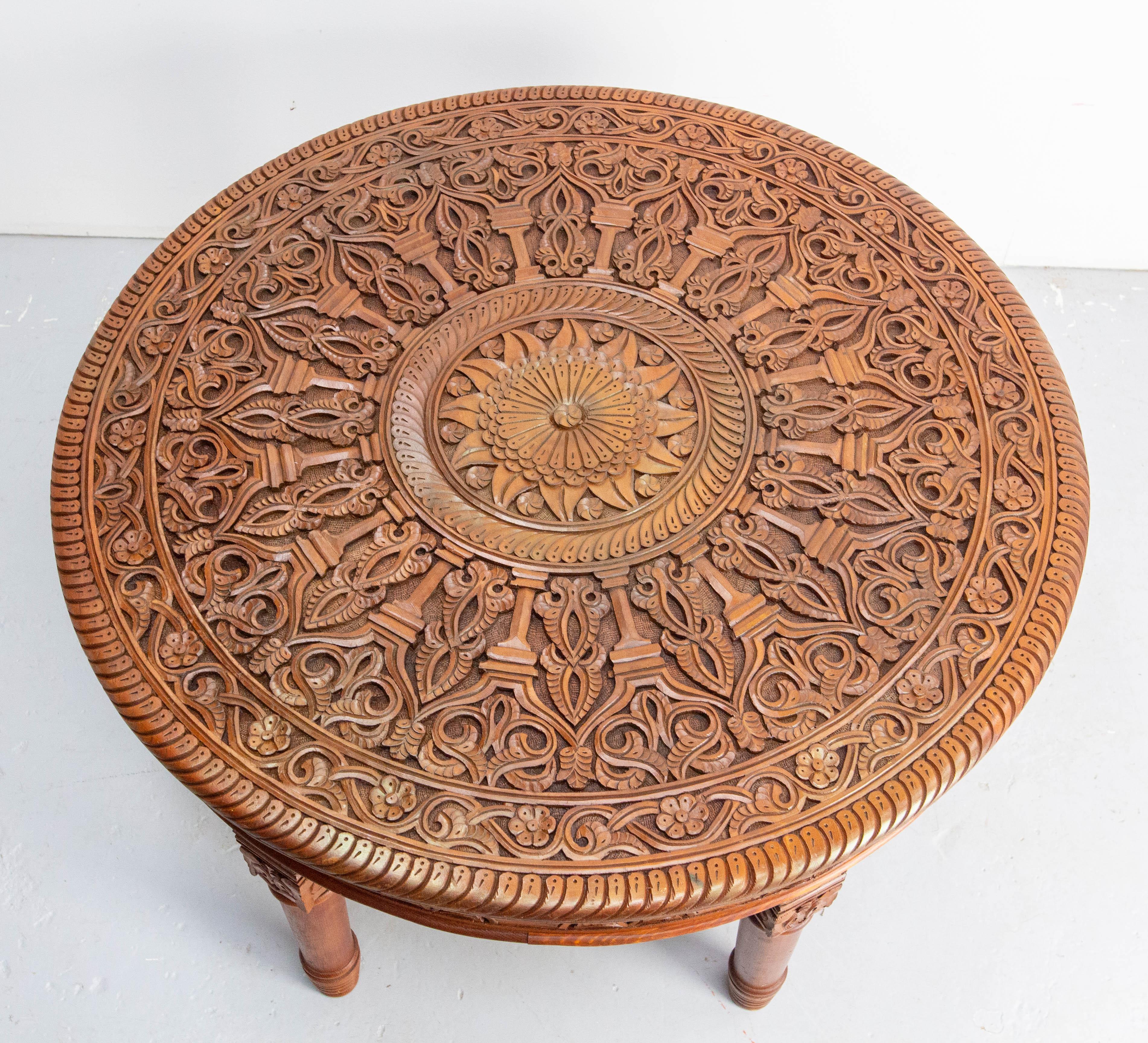 Moroccan Central or Coffee Atlas Cedar Table Hand Carved 20th Mid-Century For Sale 2