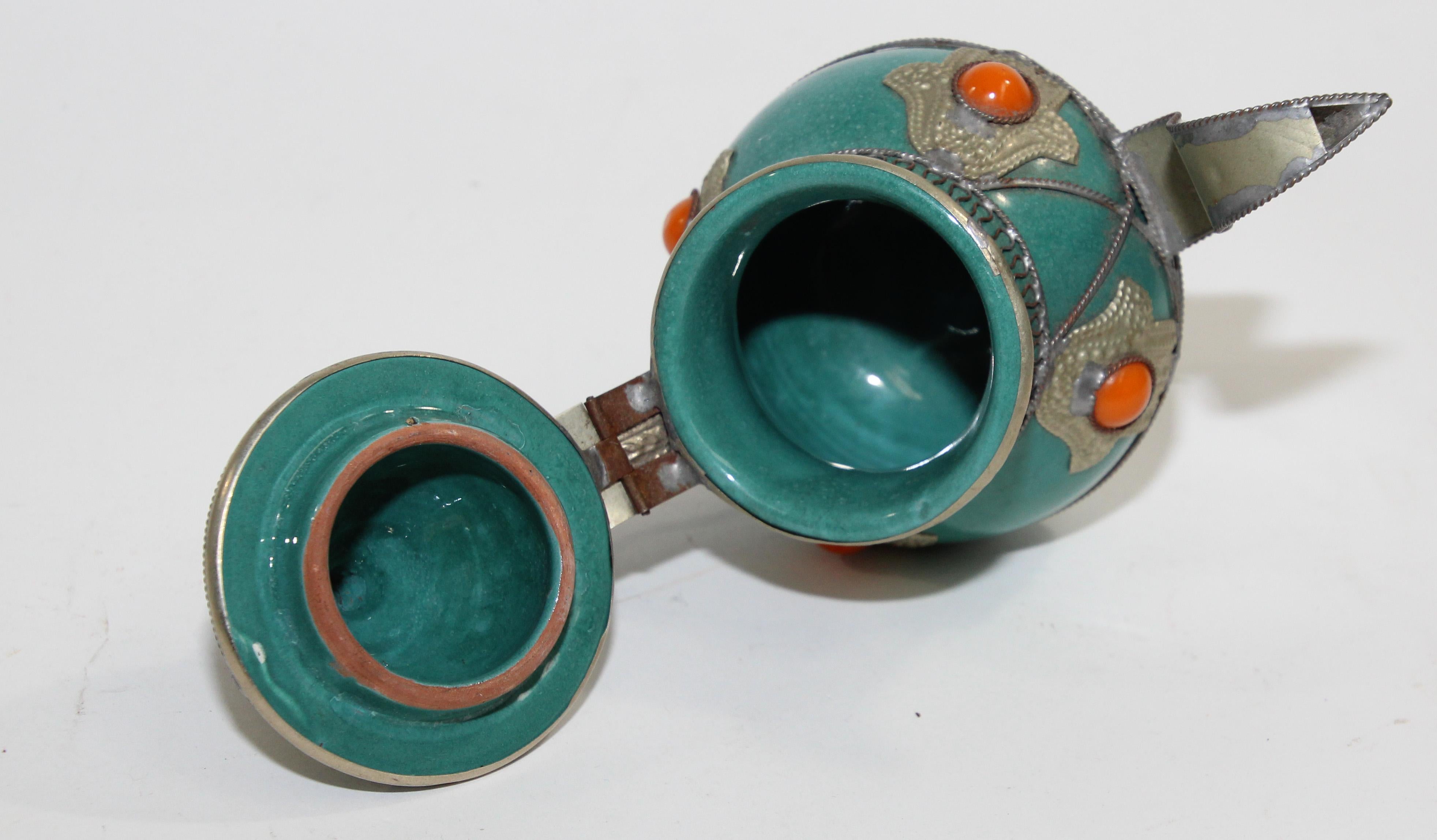 Moroccan Ceramic and Silver Filigree Decorative Tea Pot In Good Condition In North Hollywood, CA