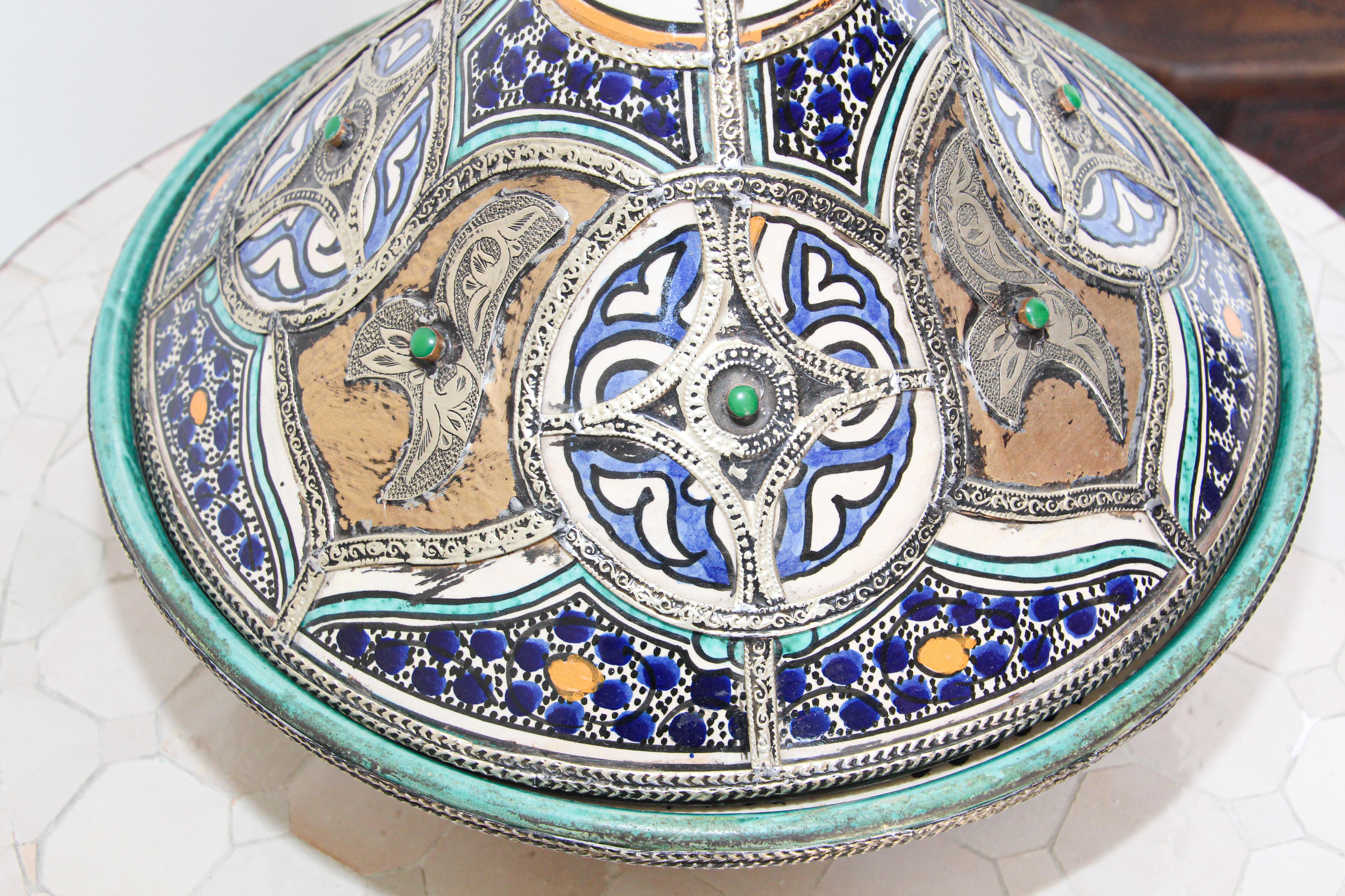 Moorish Moroccan Ceramic Bowl with Lid Tajine from Fez Polychrome For Sale