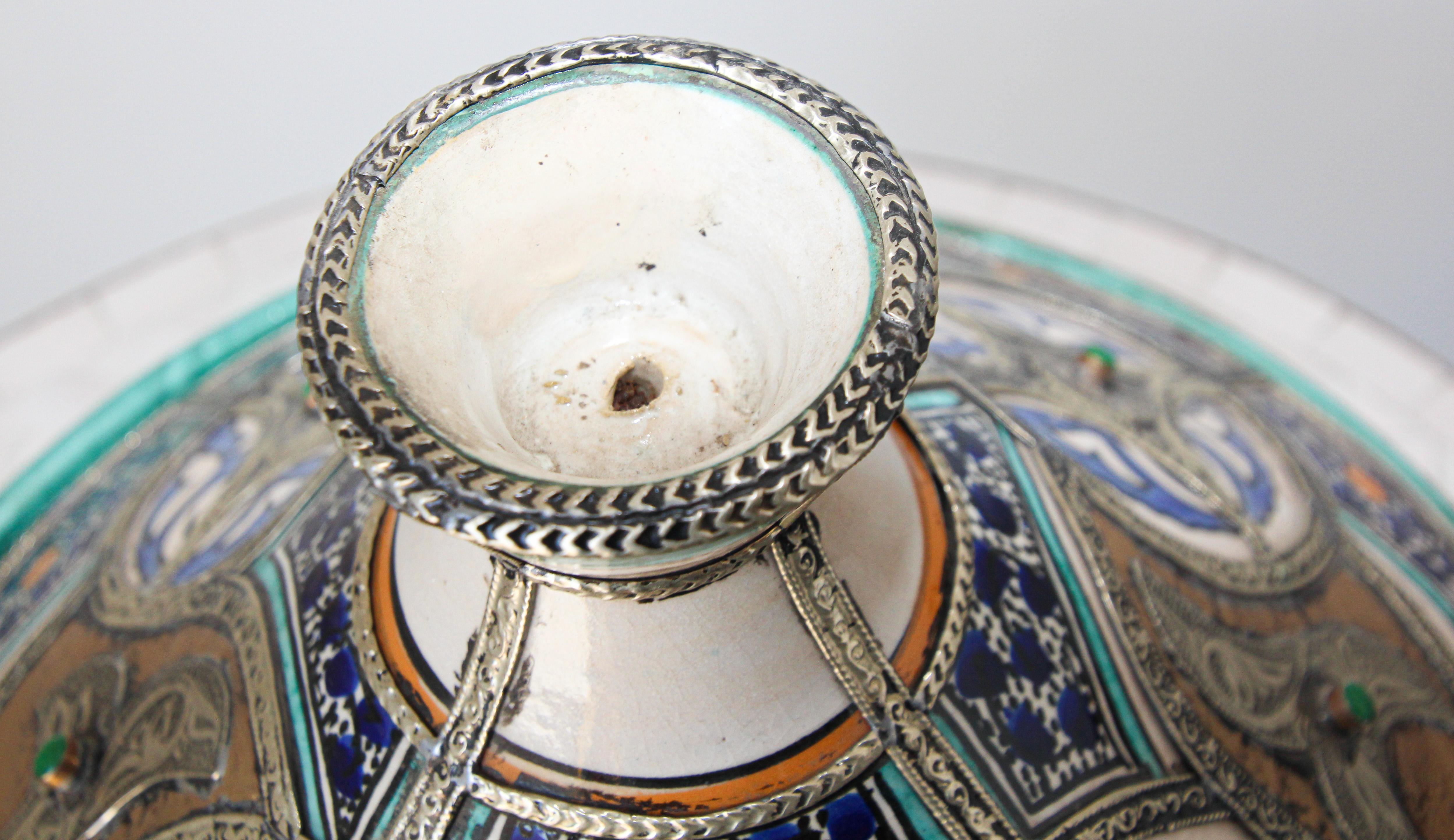 Hand-Crafted Moroccan Ceramic Bowl with Lid Tajine from Fez Polychrome For Sale