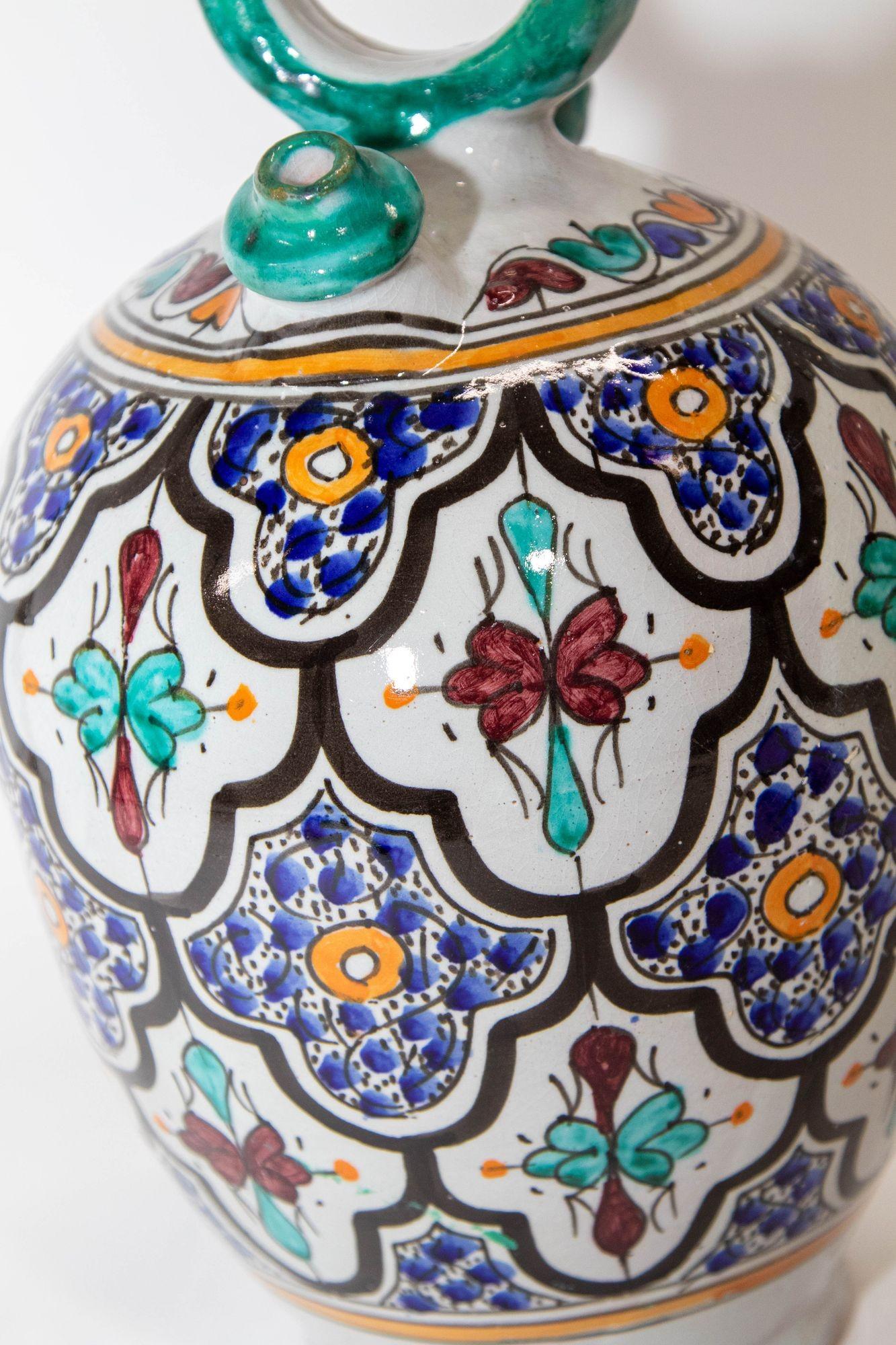 20ième siècle Pichet à eau émaillé marocain fabriqué à la main à Fez, au Maroc en vente