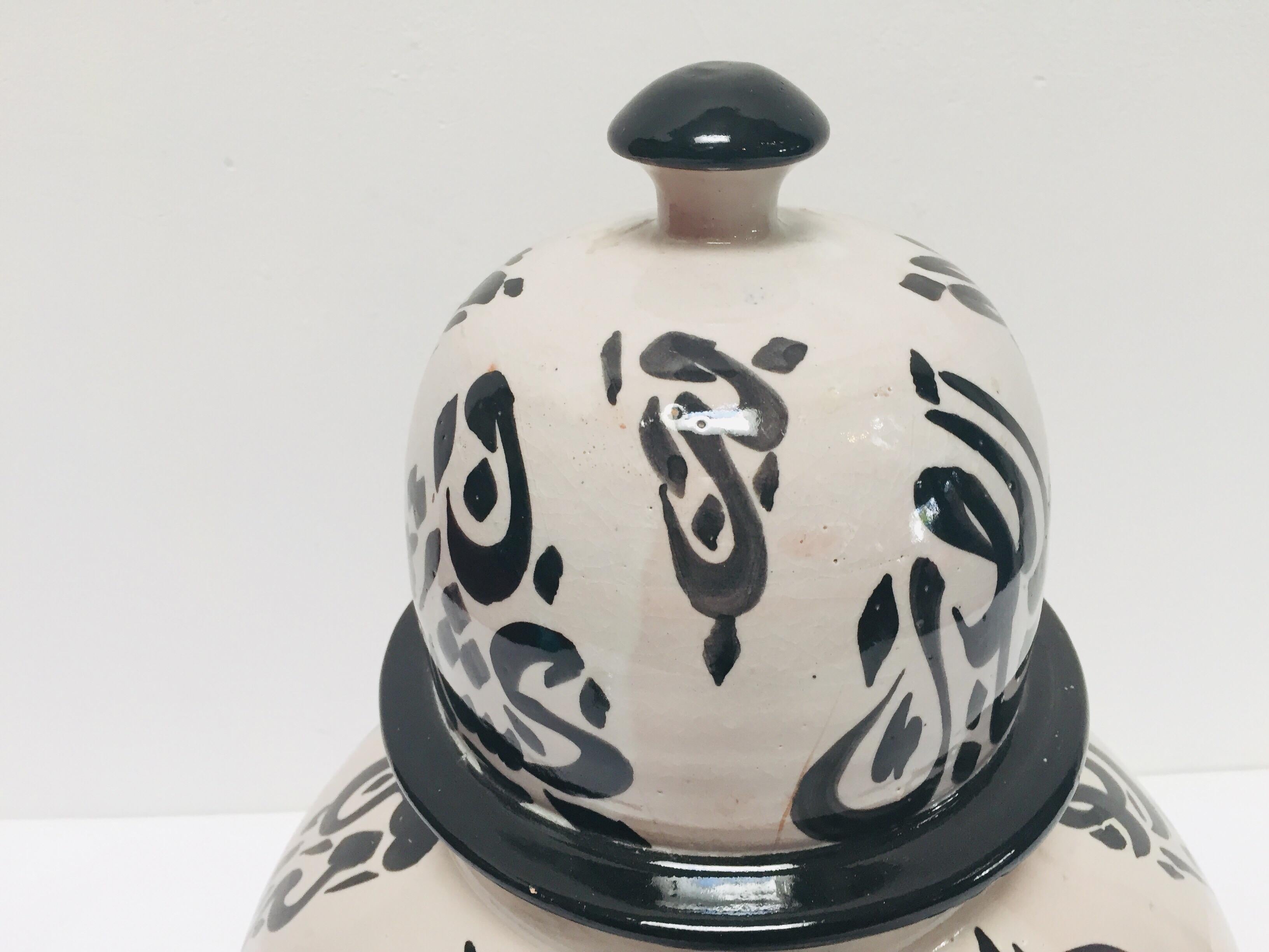 Hand-Crafted Moorish Ceramic Lidded Urn with Arabic Calligraphy Lettrism Black Writing For Sale