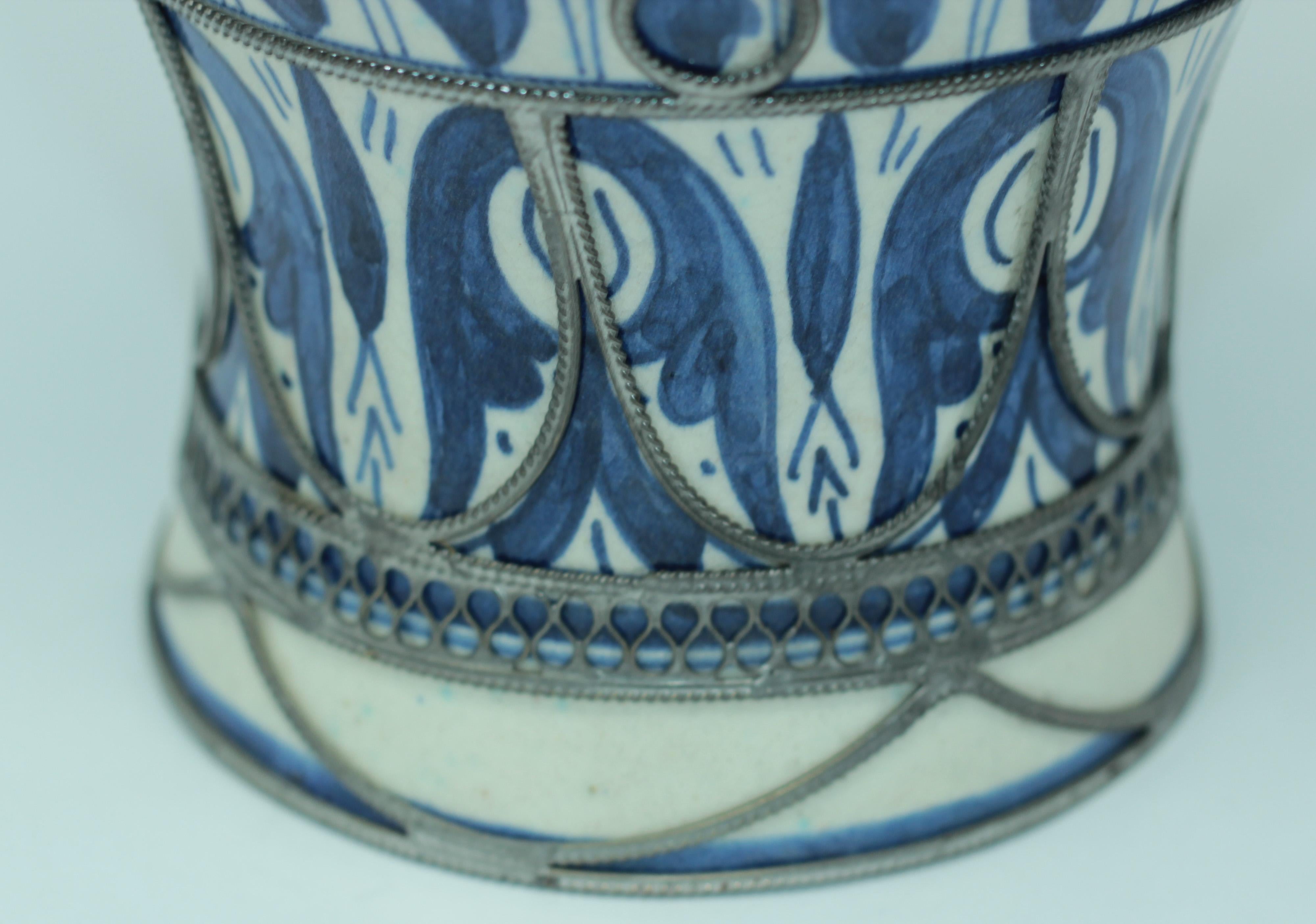 Moroccan Ceramic Vase from Fez Blue and White with Silver Filigree For Sale 4
