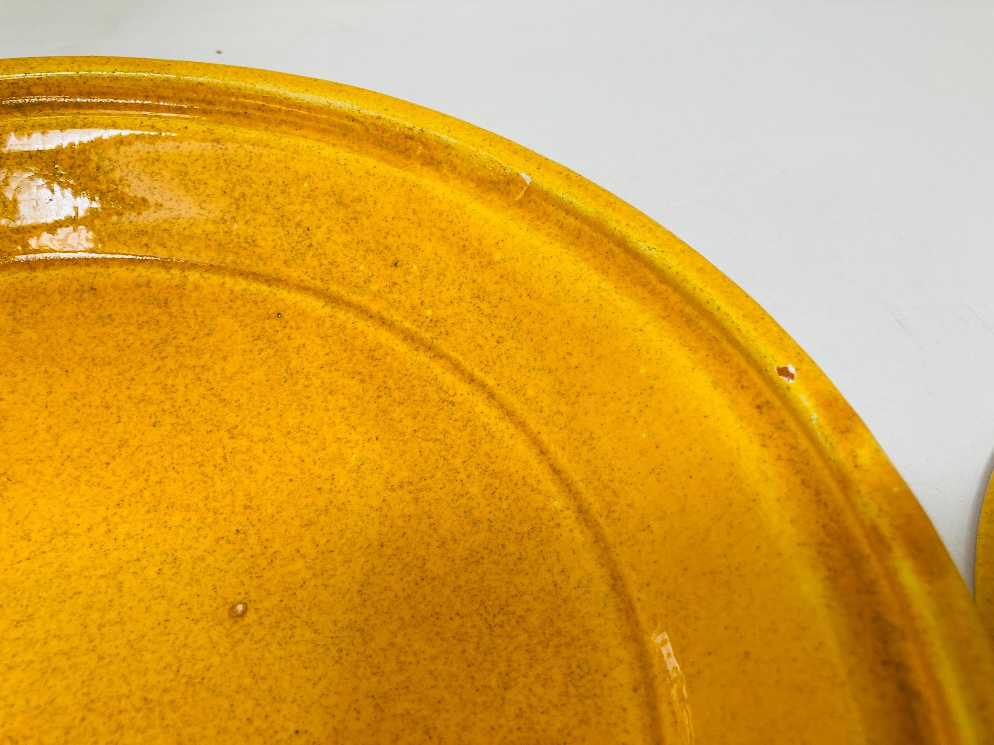 Plato Servidor Tagine Marroquí de Cerámica Amarilla Hecho a Mano en Marrakech Cerámico en venta