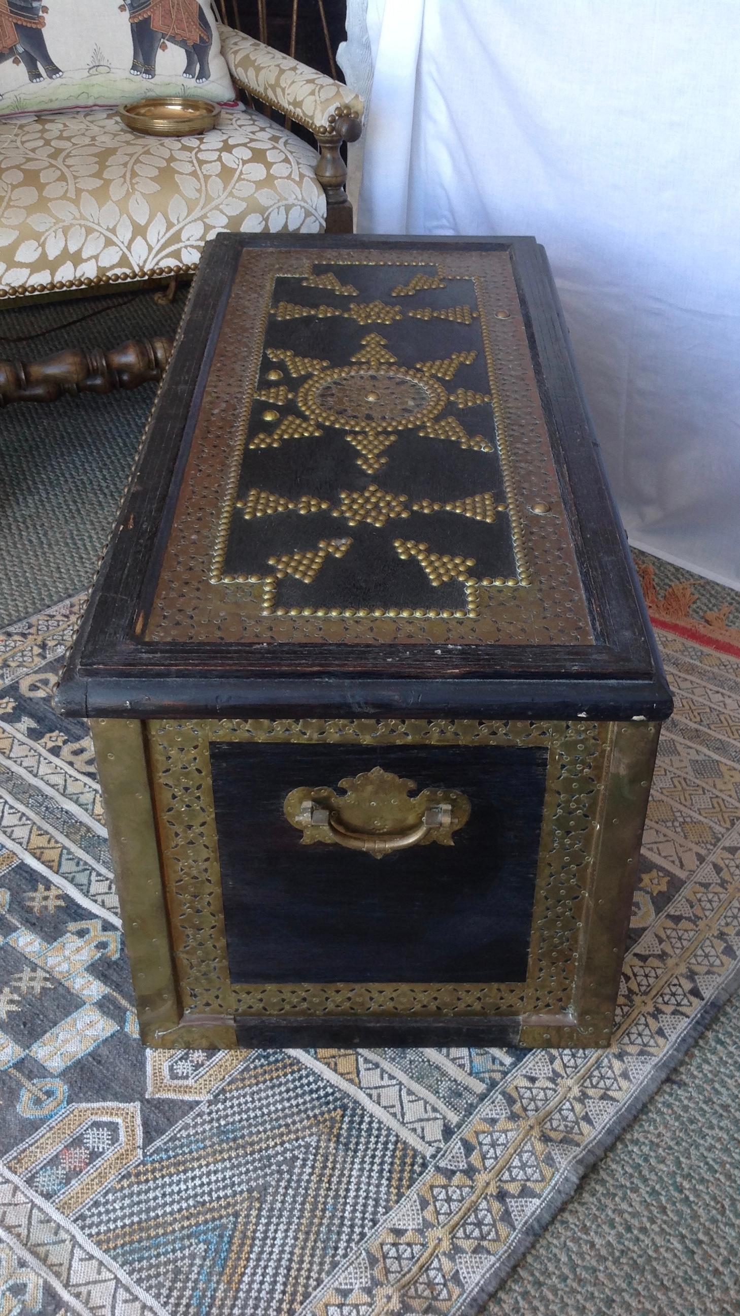 Moroccan Chest / Coffee Table 8