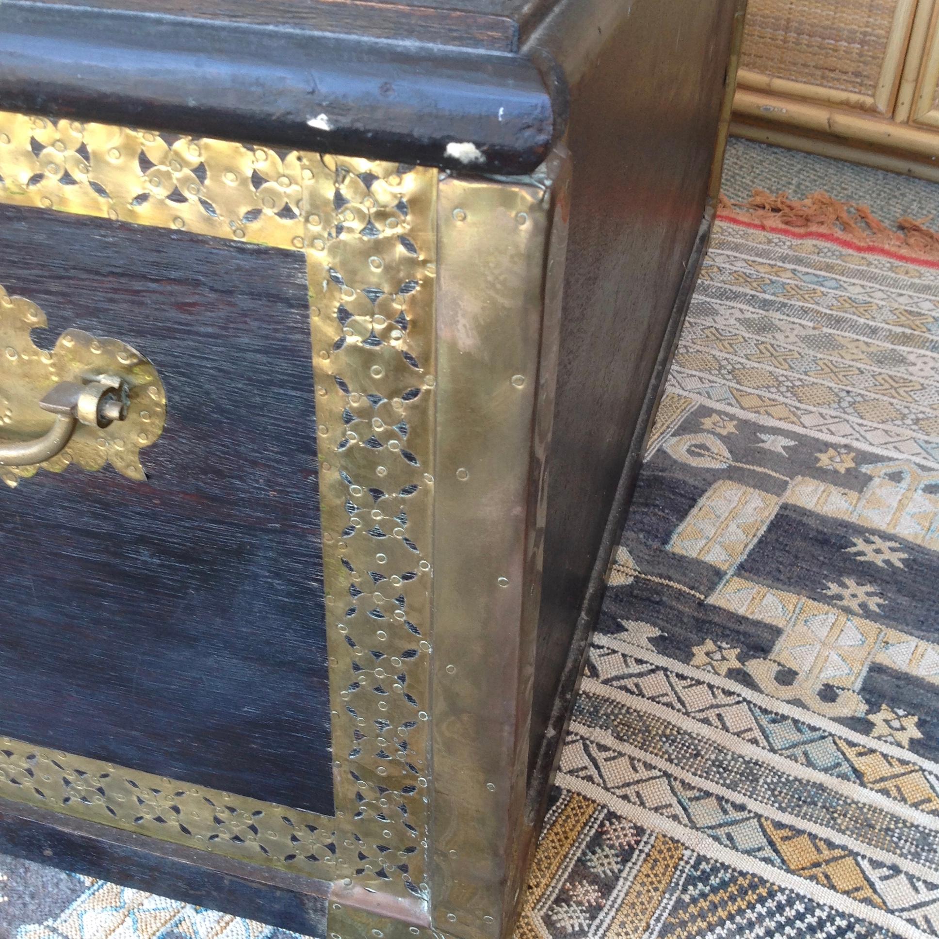 Moroccan Chest / Coffee Table 11