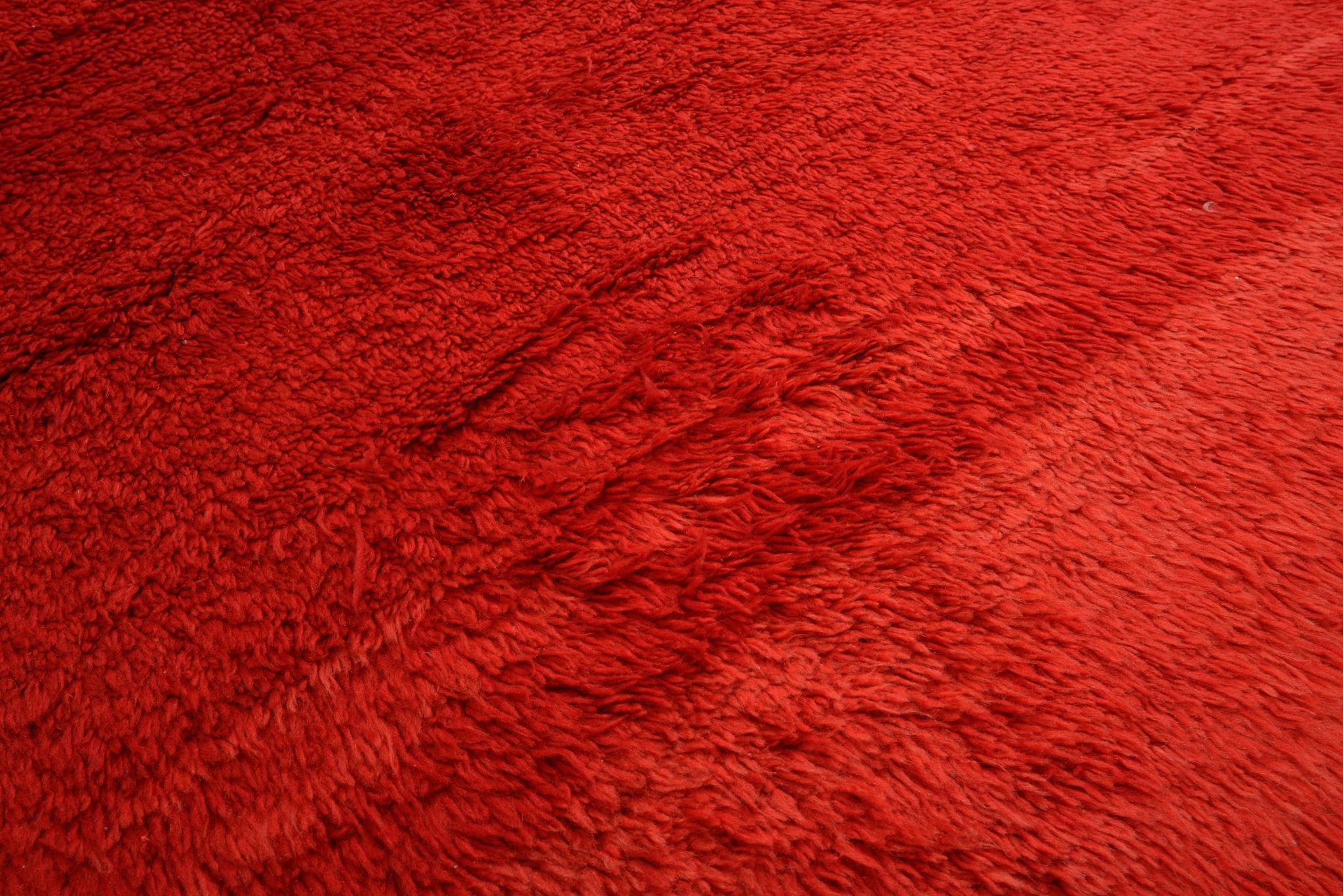 Hand-Knotted Moroccan CHICHAUA Red Carpet For Sale