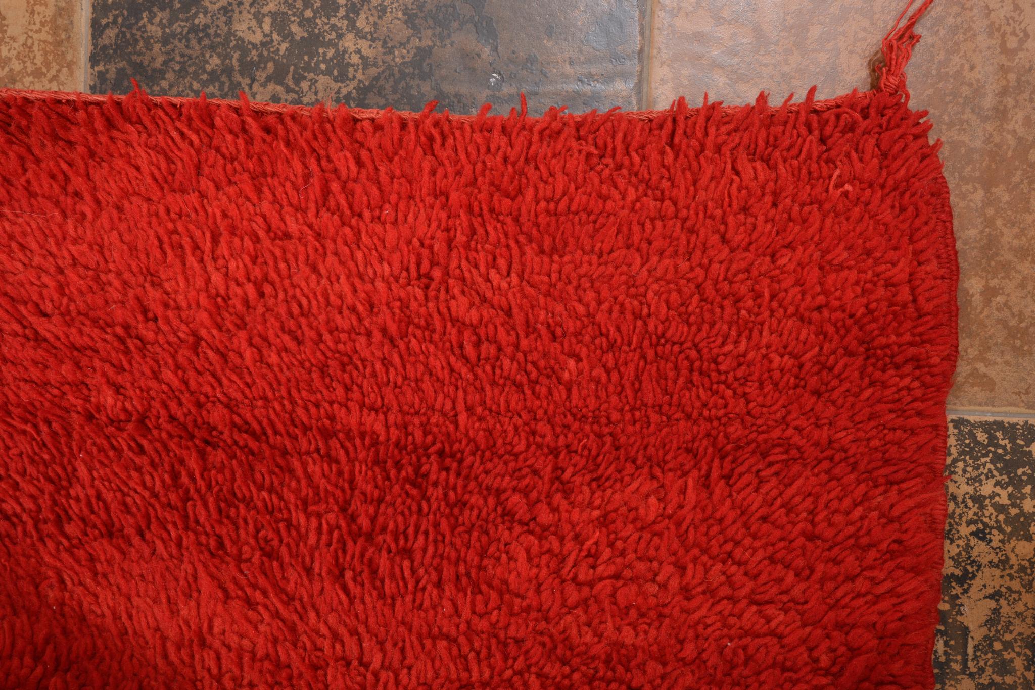 20th Century Moroccan CHICHAUA Red Carpet For Sale