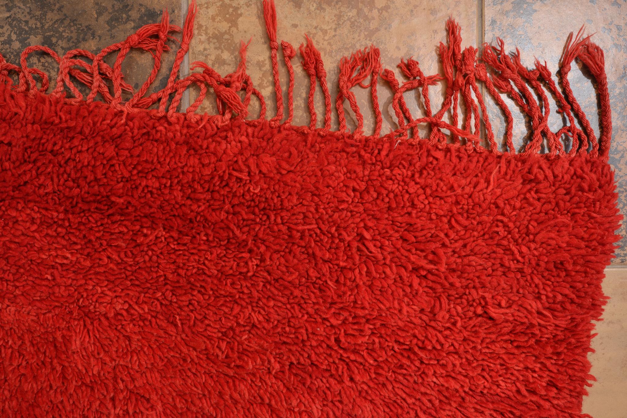 Moroccan CHICHAUA Red Carpet For Sale 1