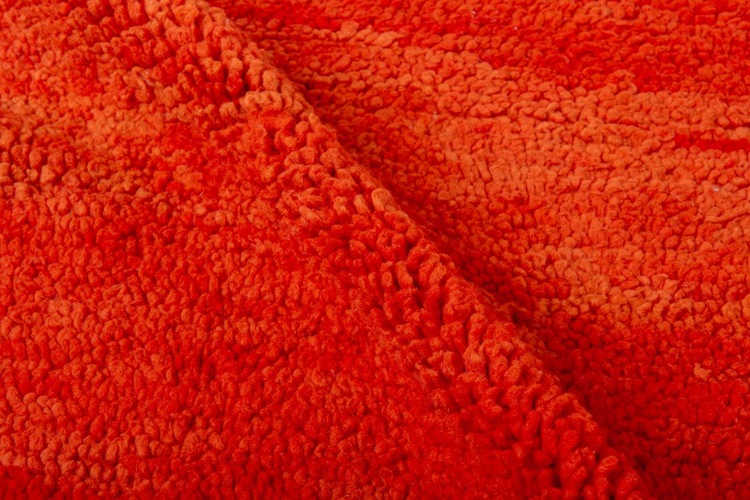 Marokkanischer Chichawa-Läufer in Rot im Angebot 1