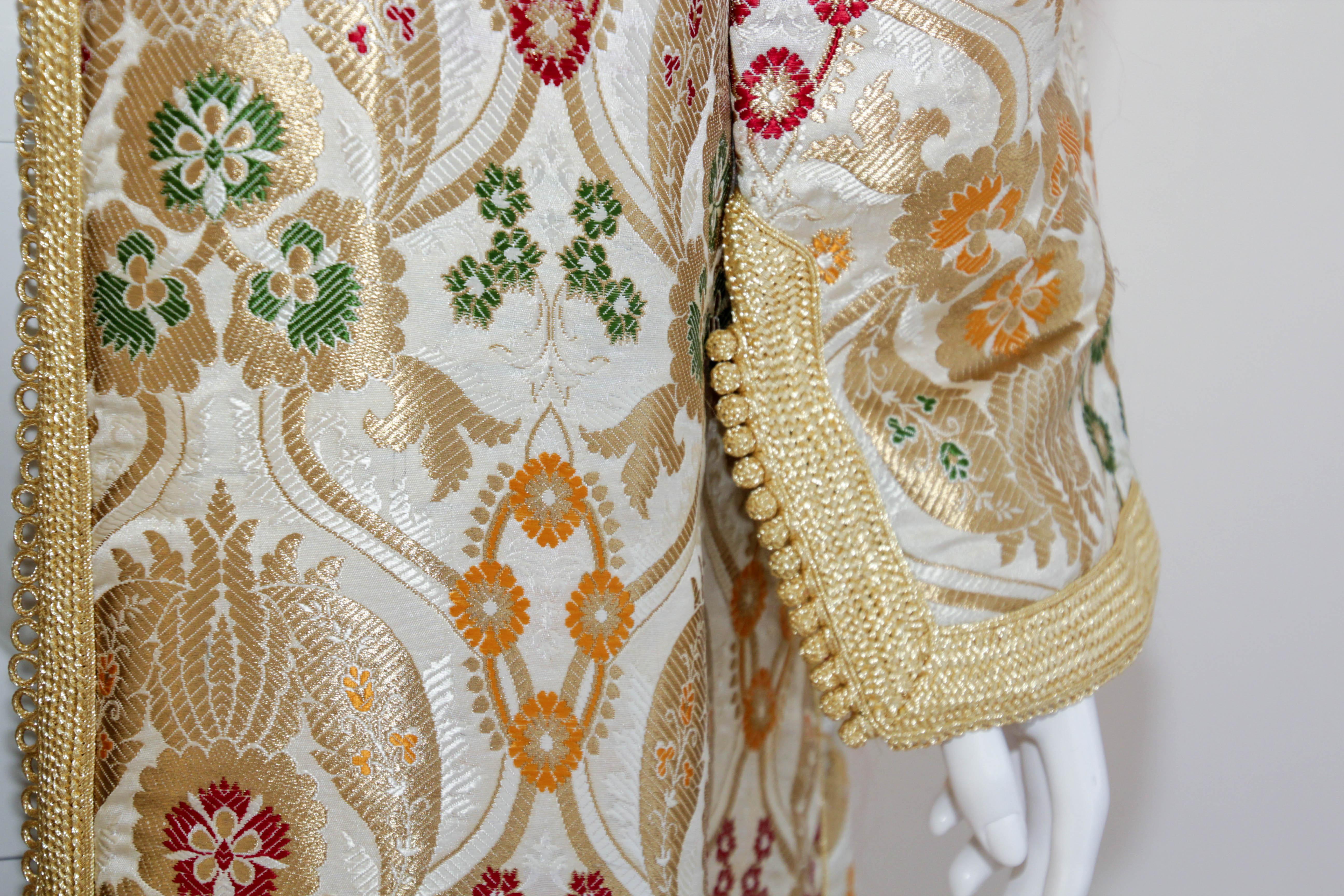 Marokkanischer Damast-Mantel im Fortuny-Stil mit Metallic-Blumenmuster im Angebot 2